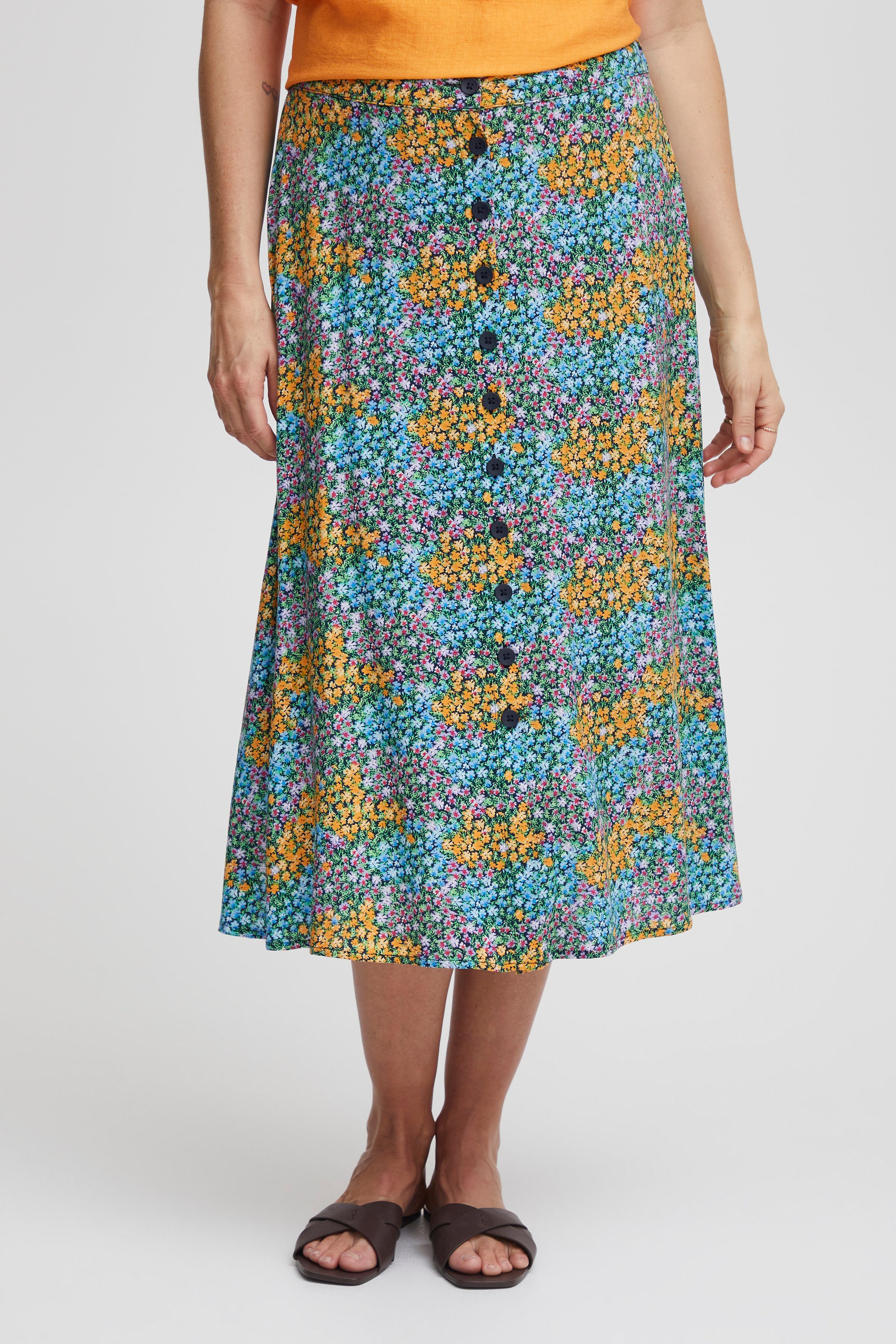 FRFUN Kjol LOOKBOOK FRONT 20612297-202065