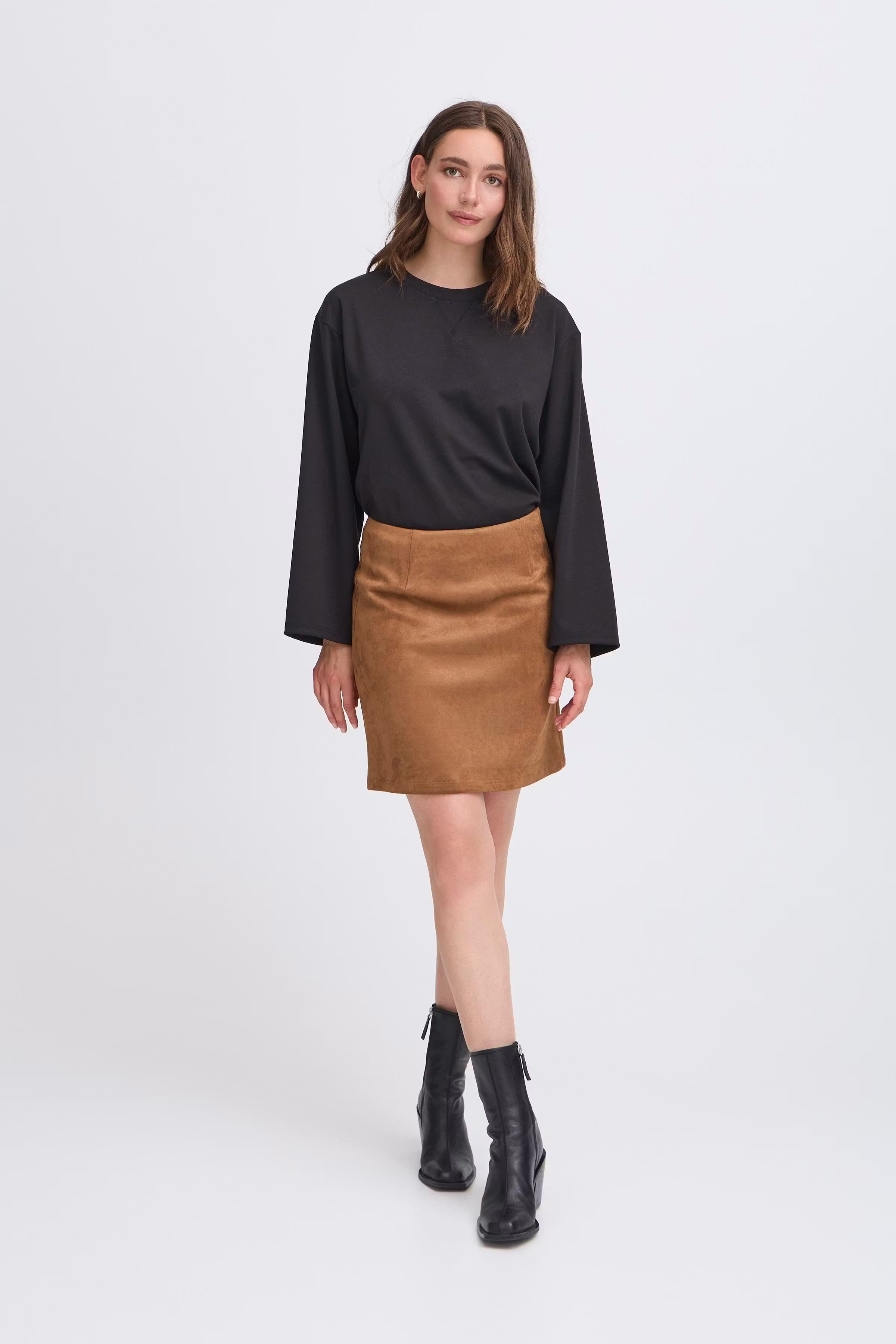 IHXCALLIE Rock LOOKBOOK FRONT 20123921-181048