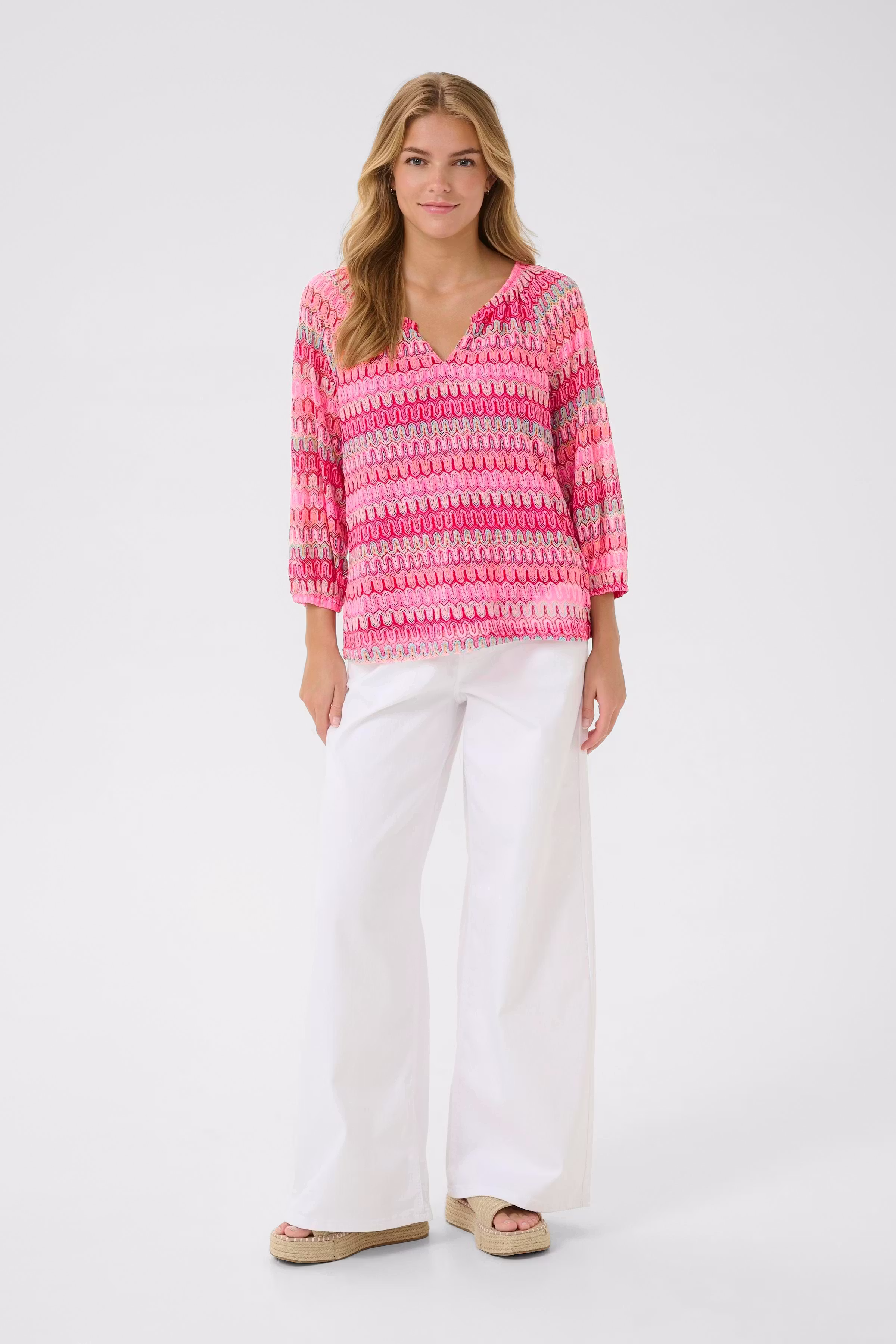 CRCova Blouse LOOKBOOK FRONT 10613626-105809