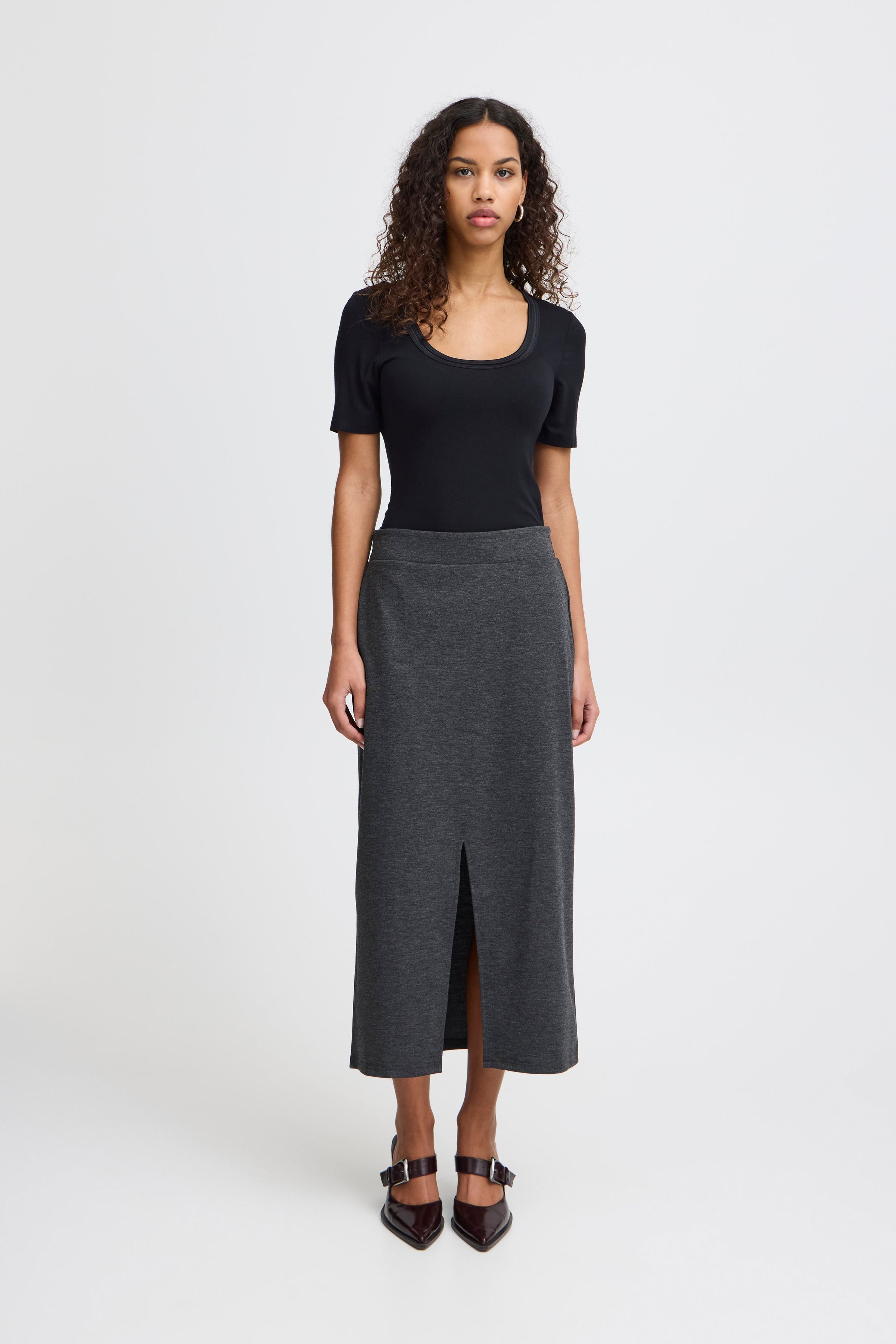 IXKATE Skjørt LOOKBOOK FRONT 20121901-200319