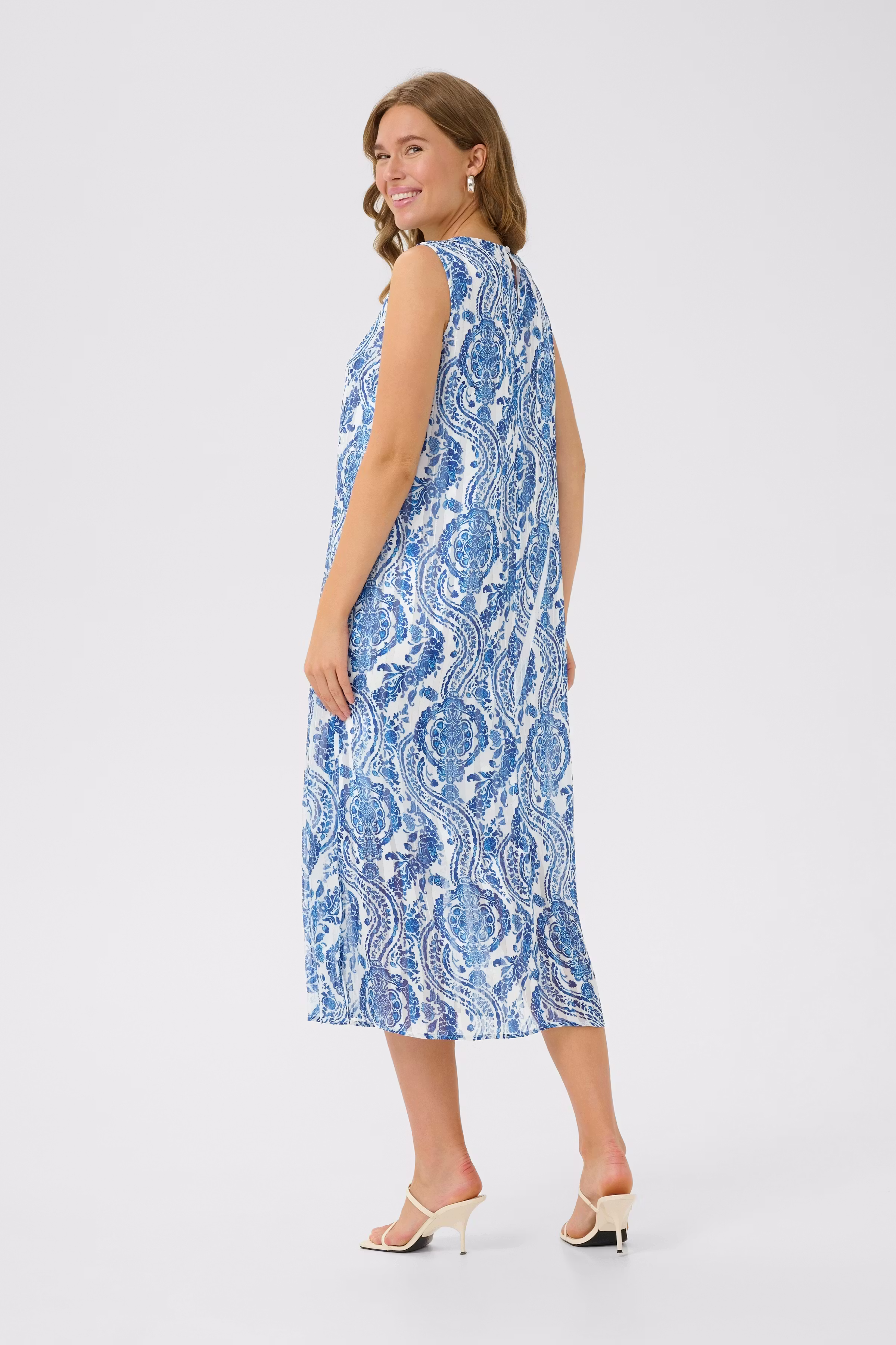 BPjemma Kleid LOOKBOOK BACK 10590909-107838B