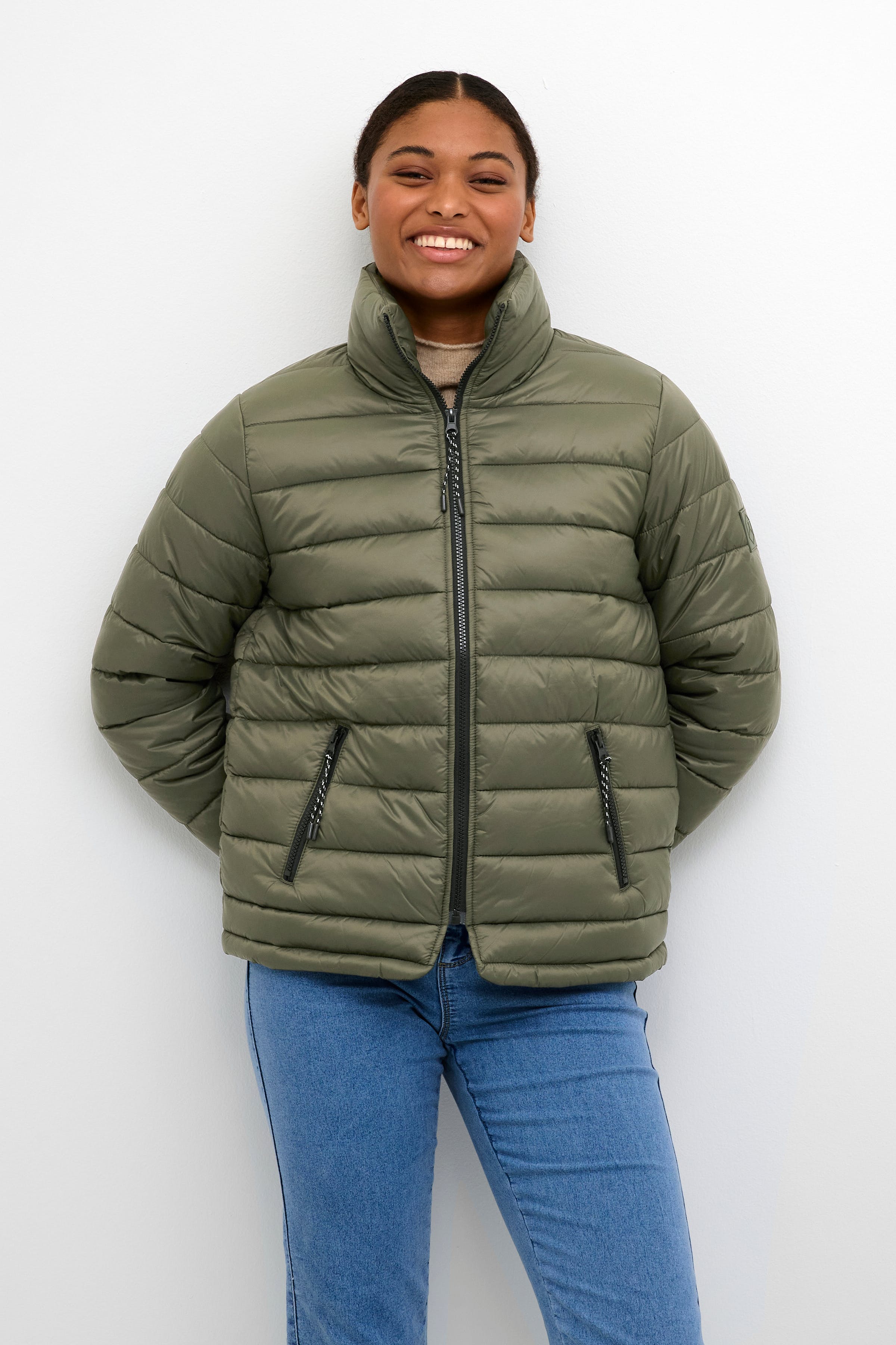 KAlira Jakke LOOKBOOK FRONT 10507222-190511