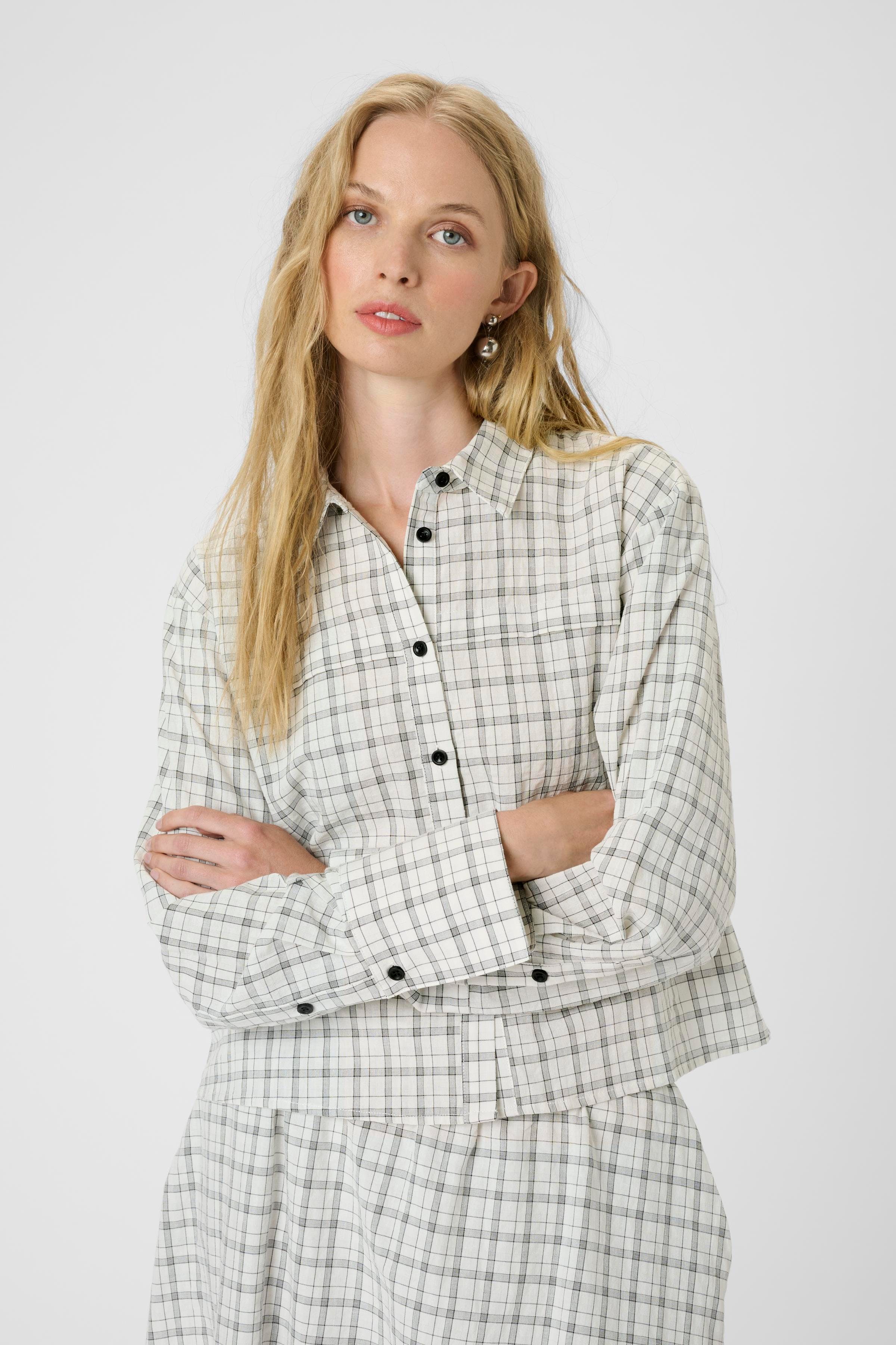 KBAlexandra Hemd LOOKBOOK FRONT 10105822-108975