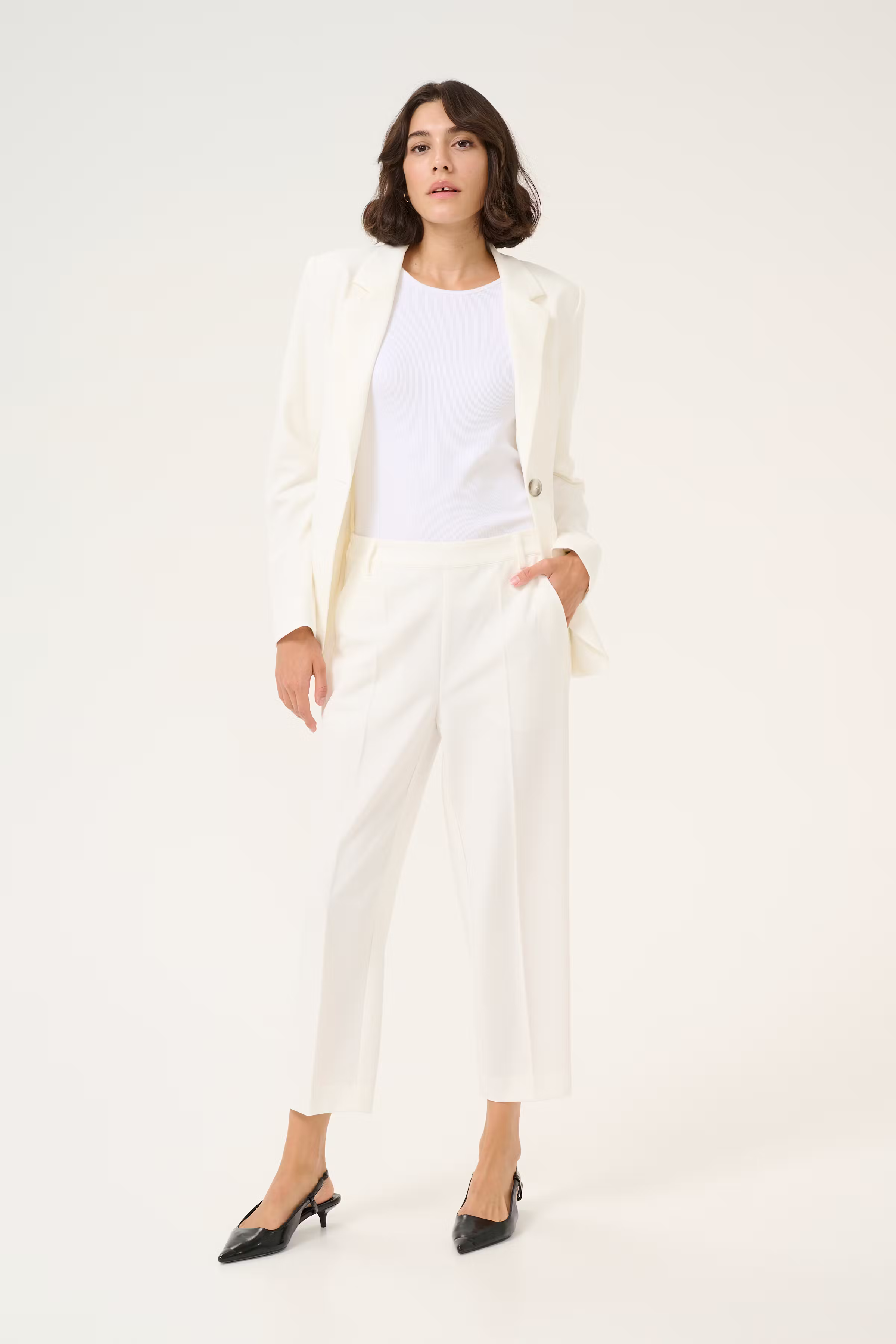 KAsakura Byxor LOOKBOOK FRONT 10506127-110602