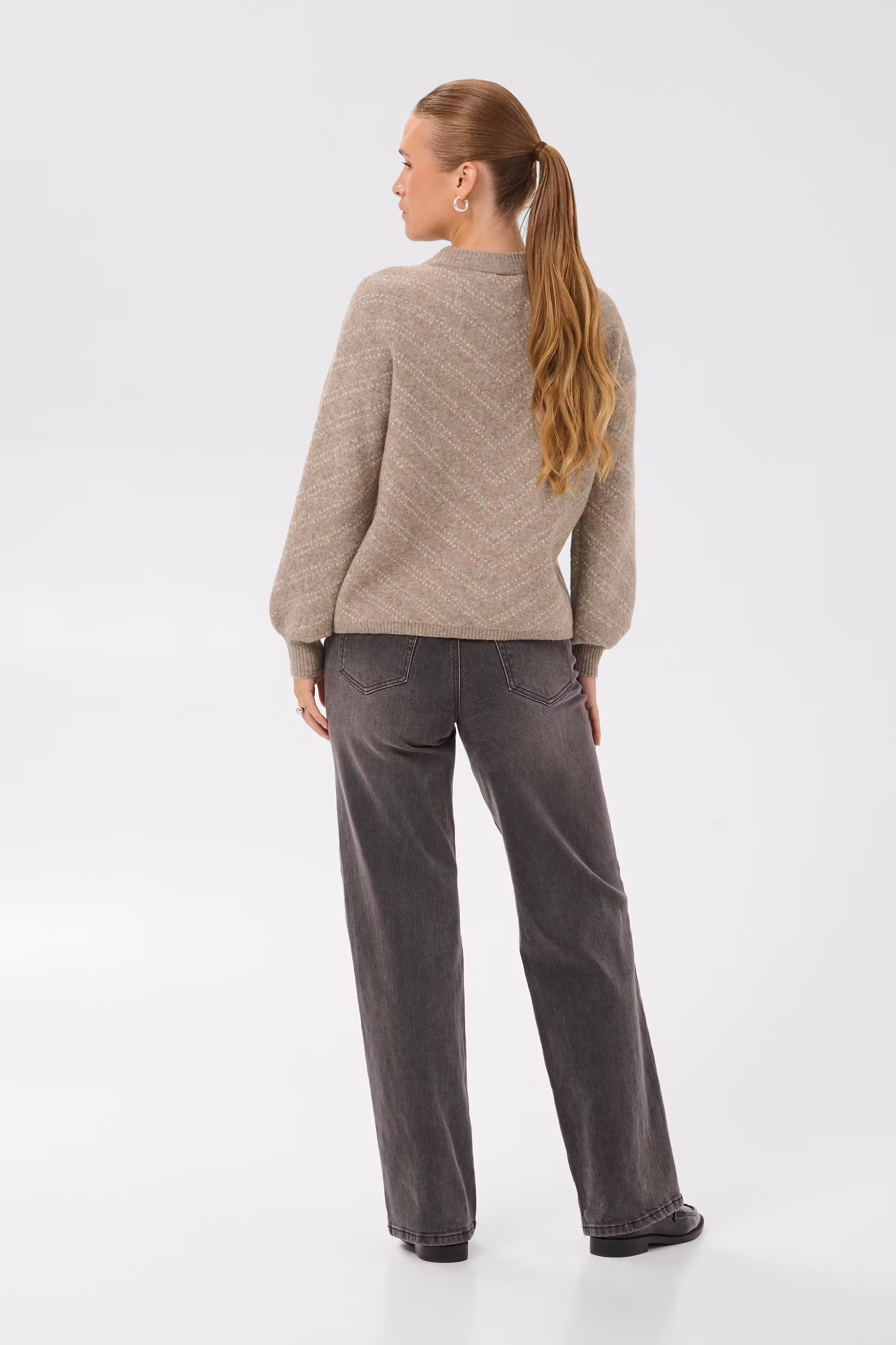 KAhillery Pullover LOOKBOOK BACK 10512562-1000116