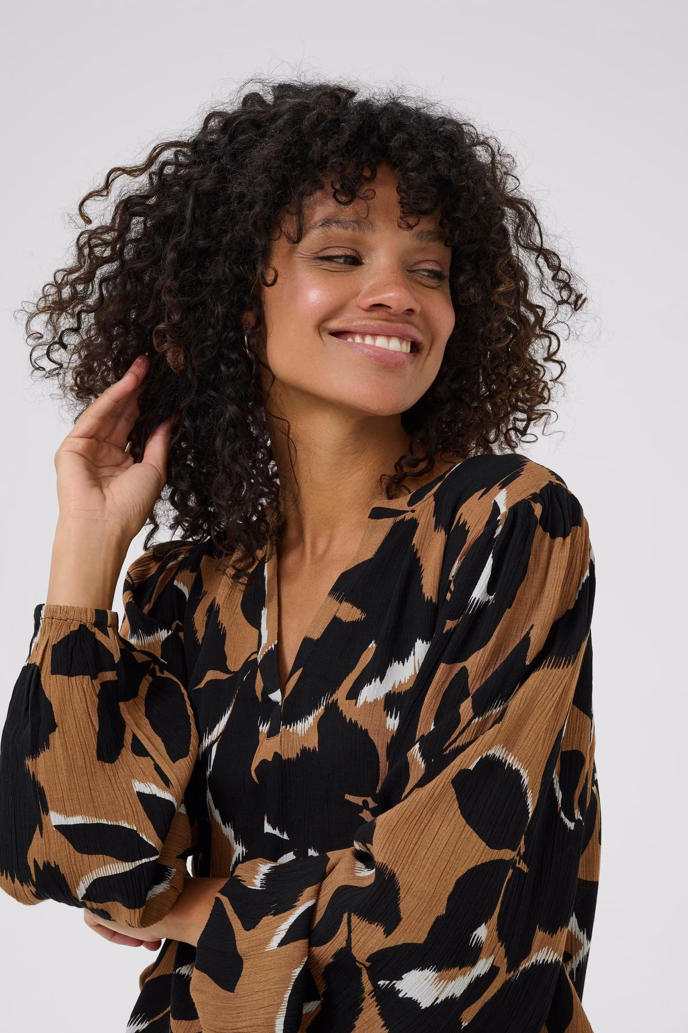 KAbeate Bluse LOOKBOOK DETAIL 10510756-108791