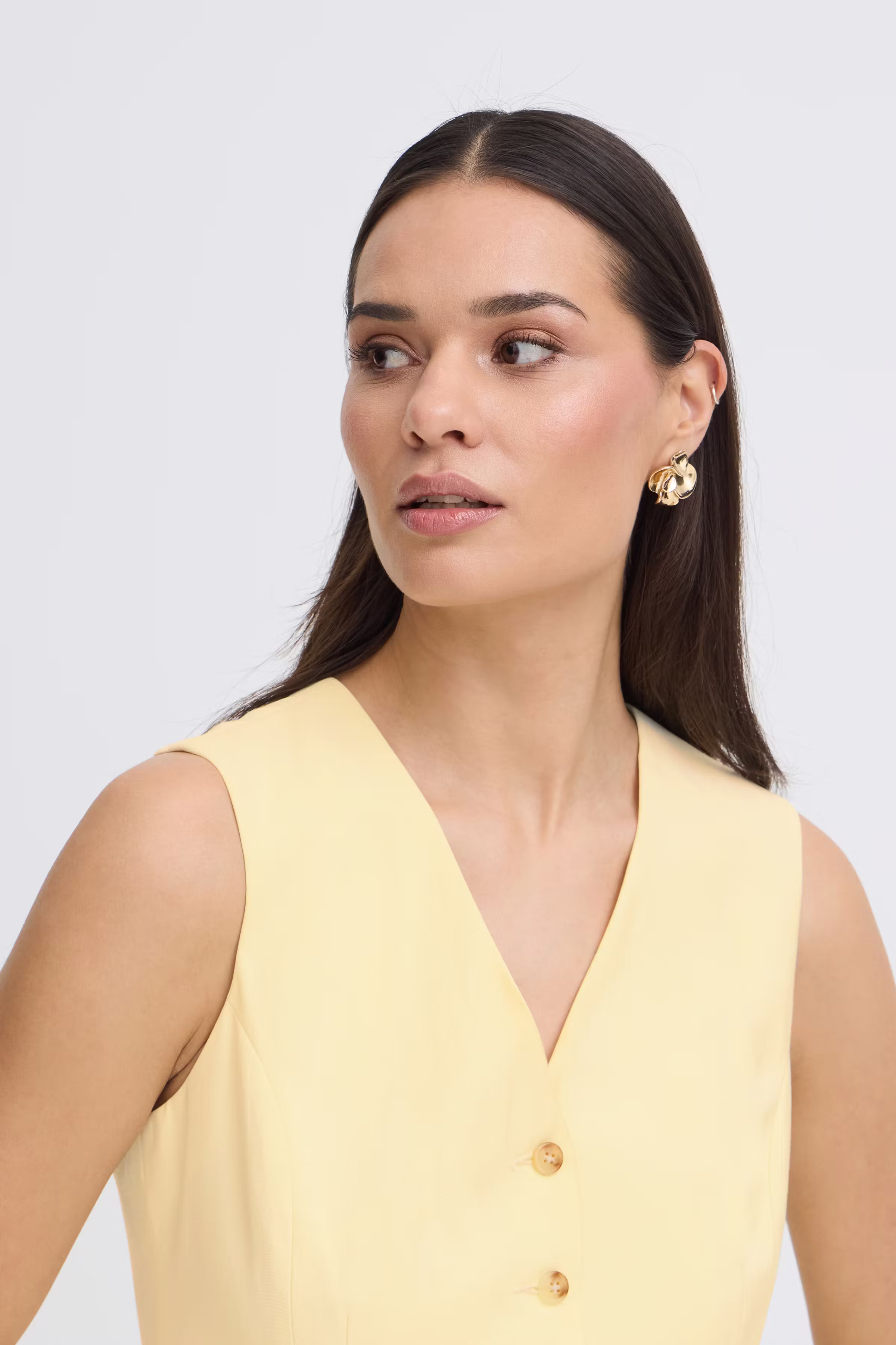 BYESSIE Vest LOOKBOOK DETAIL 20818931-110619