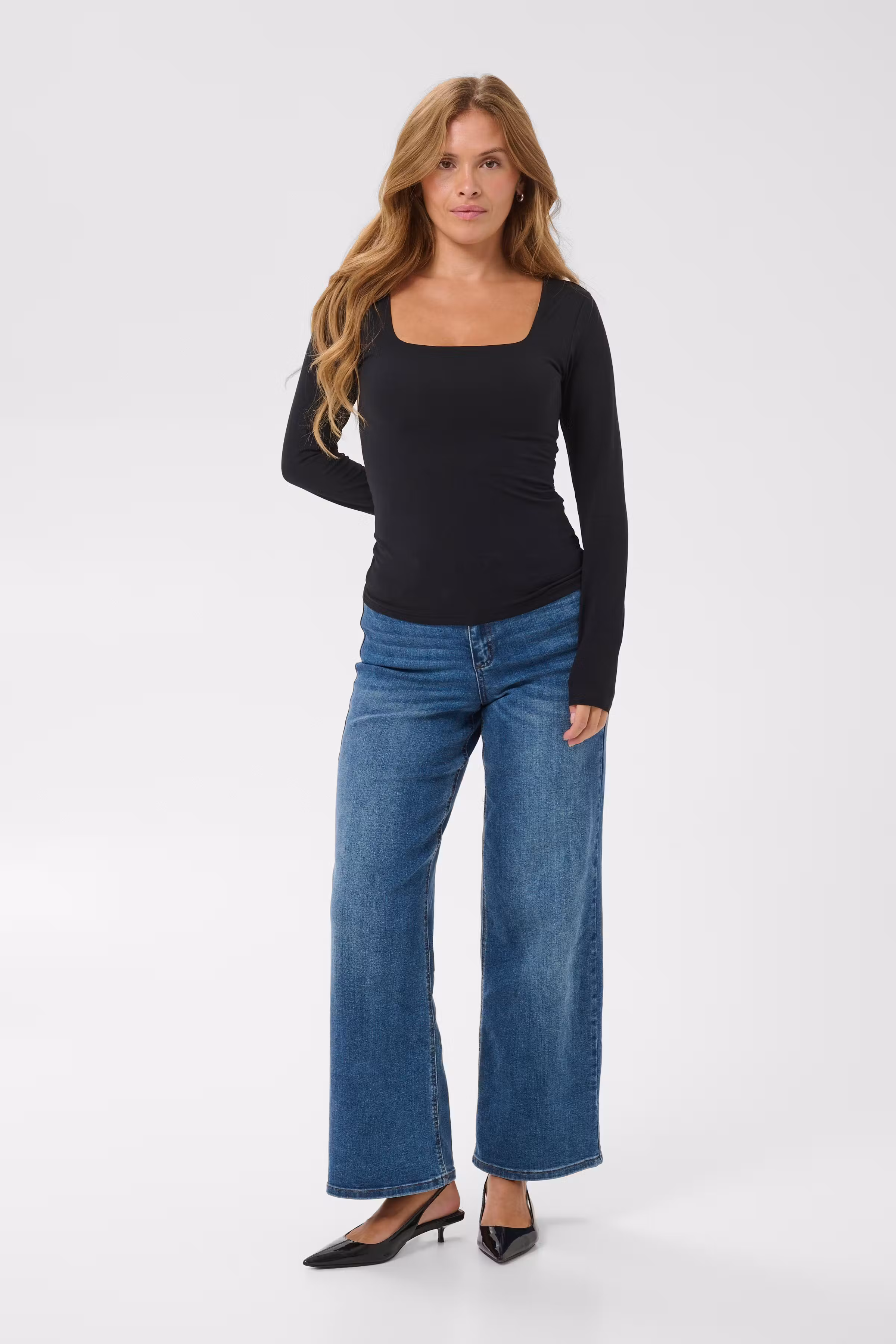 KAoleah T-shirt LOOKBOOK FRONT 10513261-100121
