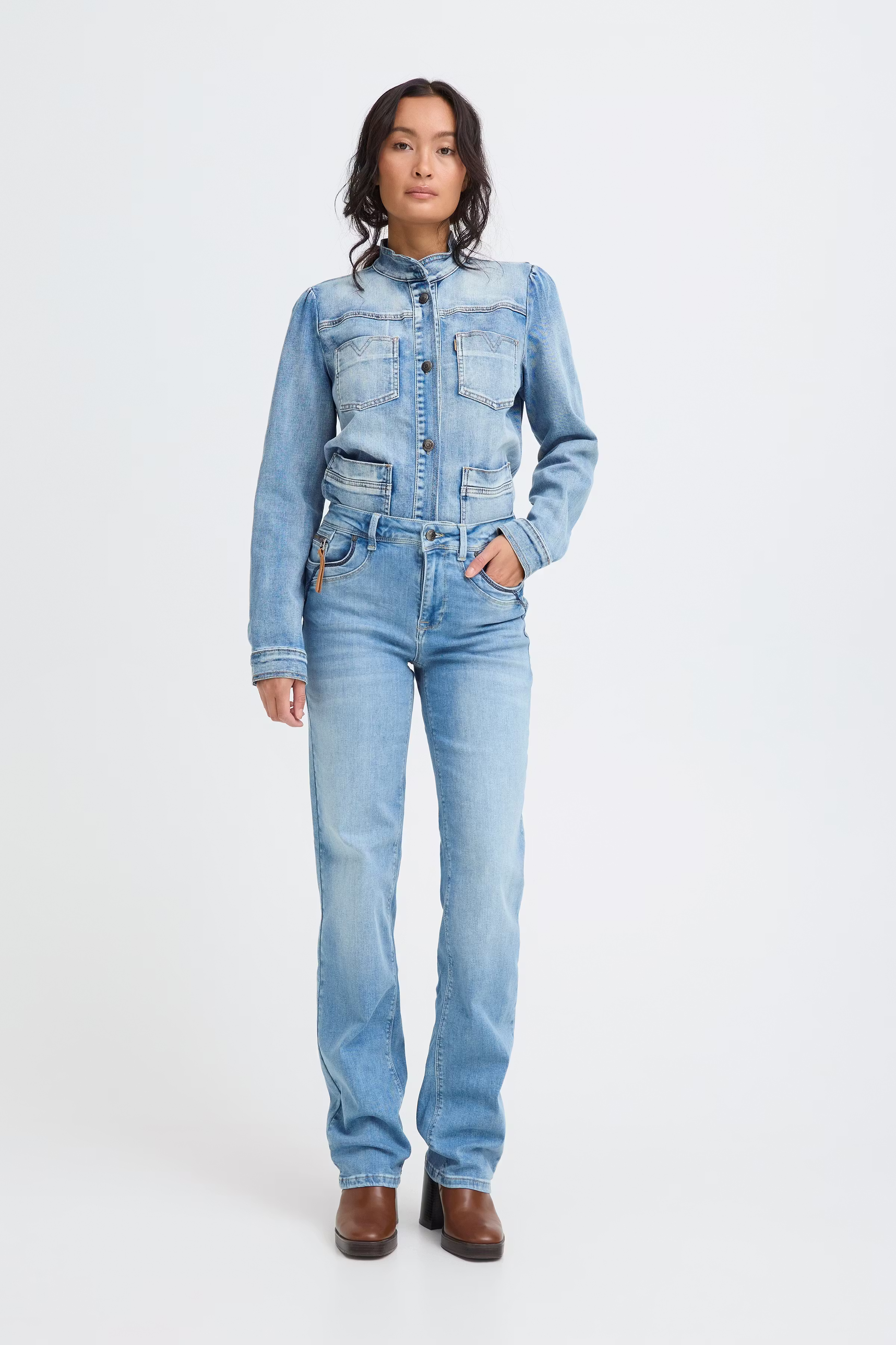 PZKAROLINA HW Jeans Straight Leg LOOKBOOK FRONT 50205580-200008