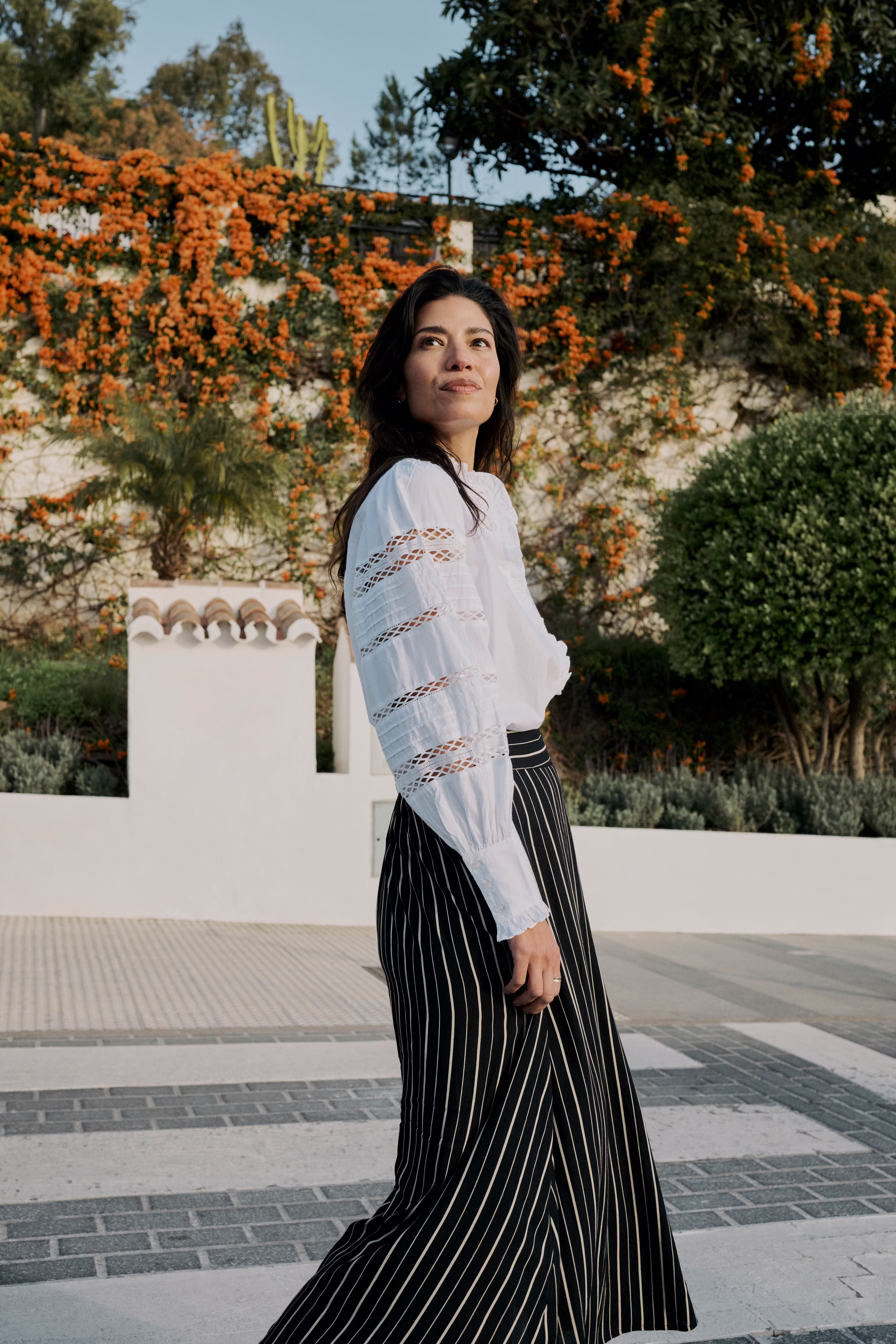 BPluna Rock LOCATION NONE 10590849-107536B