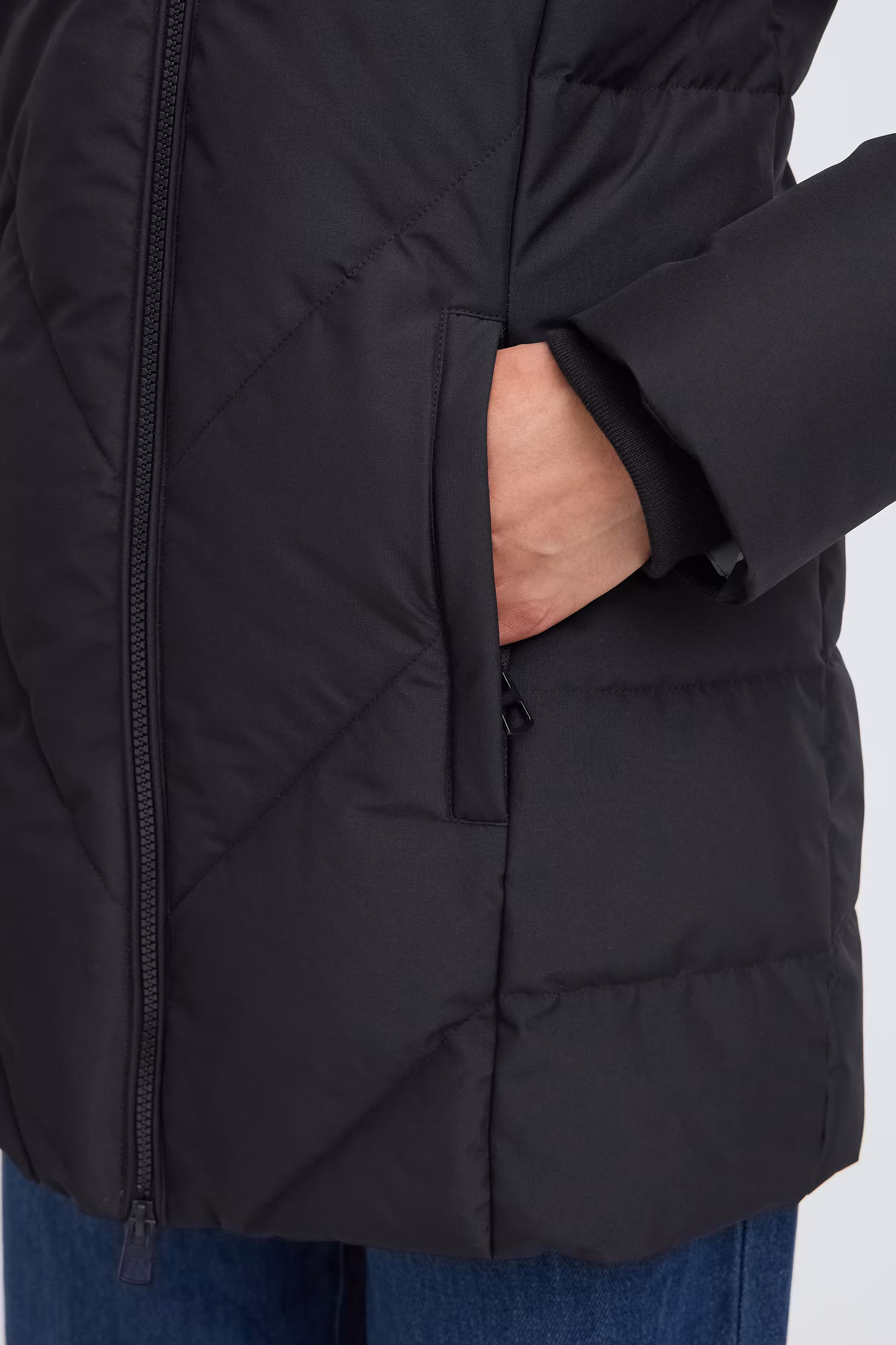 FRMAISE Outerwear LOOKBOOK DETAIL 20617846-194008