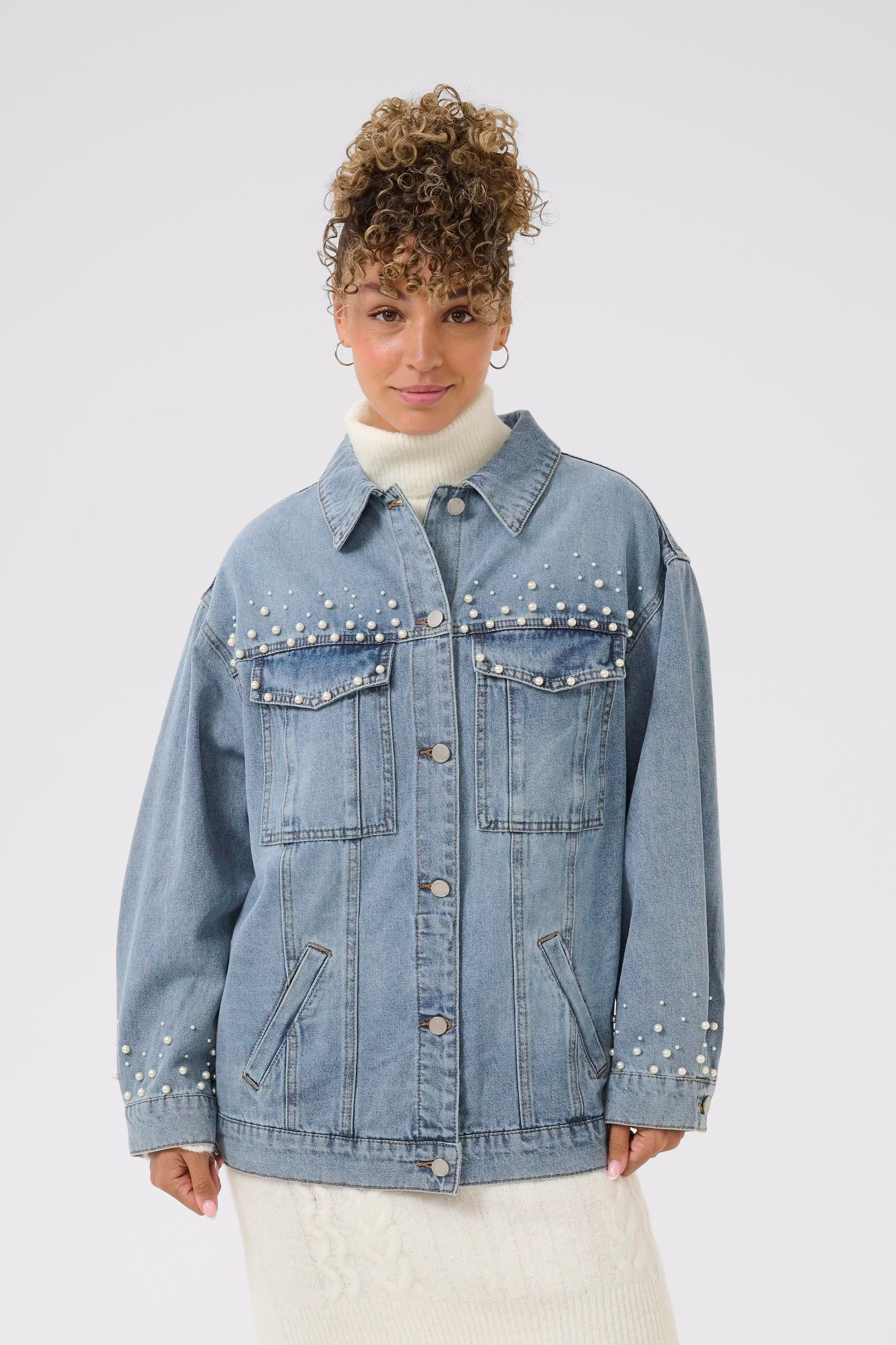 CRViv Casual jacket LOOKBOOK FRONT 10614378-105590