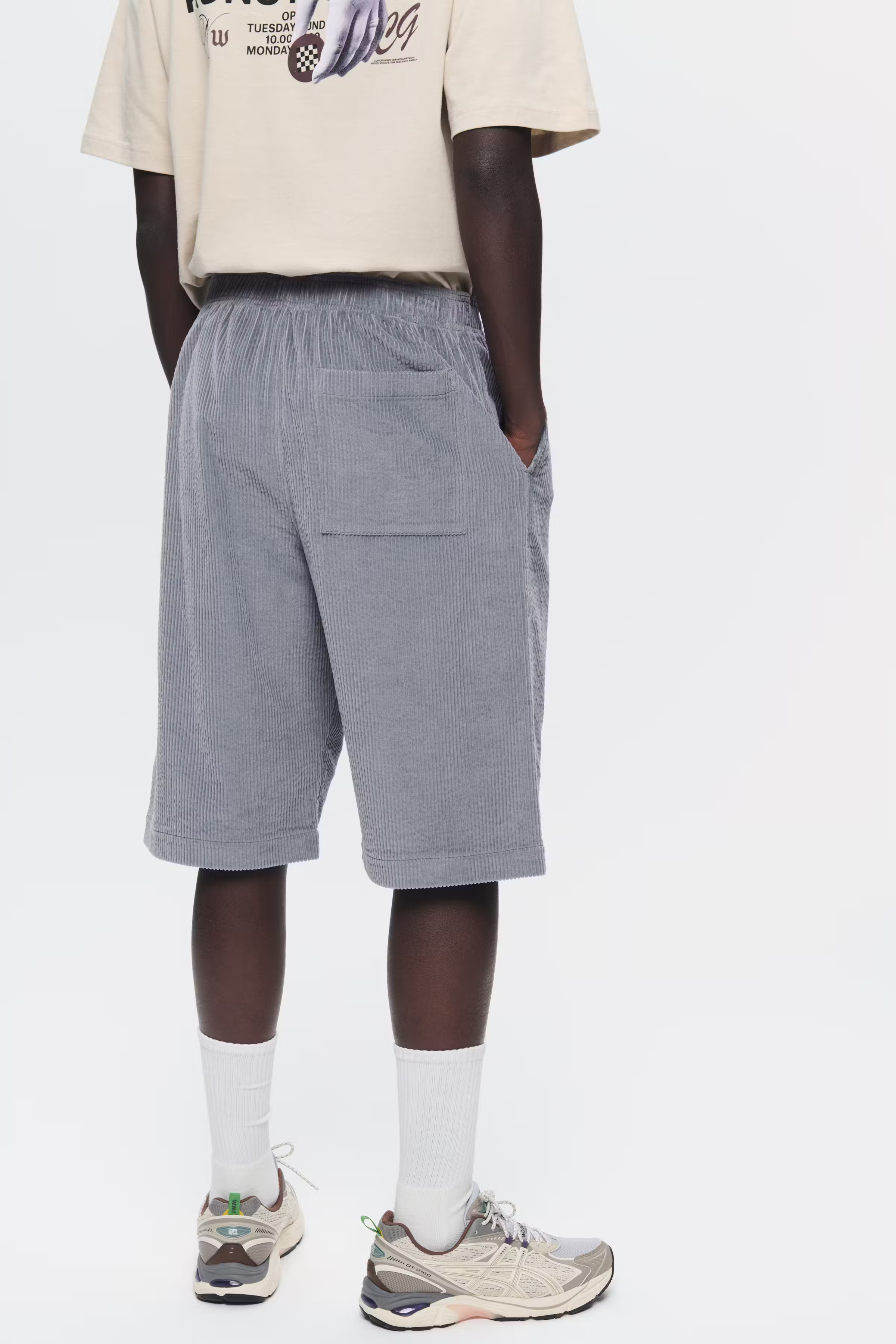 WWBrett Cord Shorts LOOKBOOK DETAIL 30250411-160920