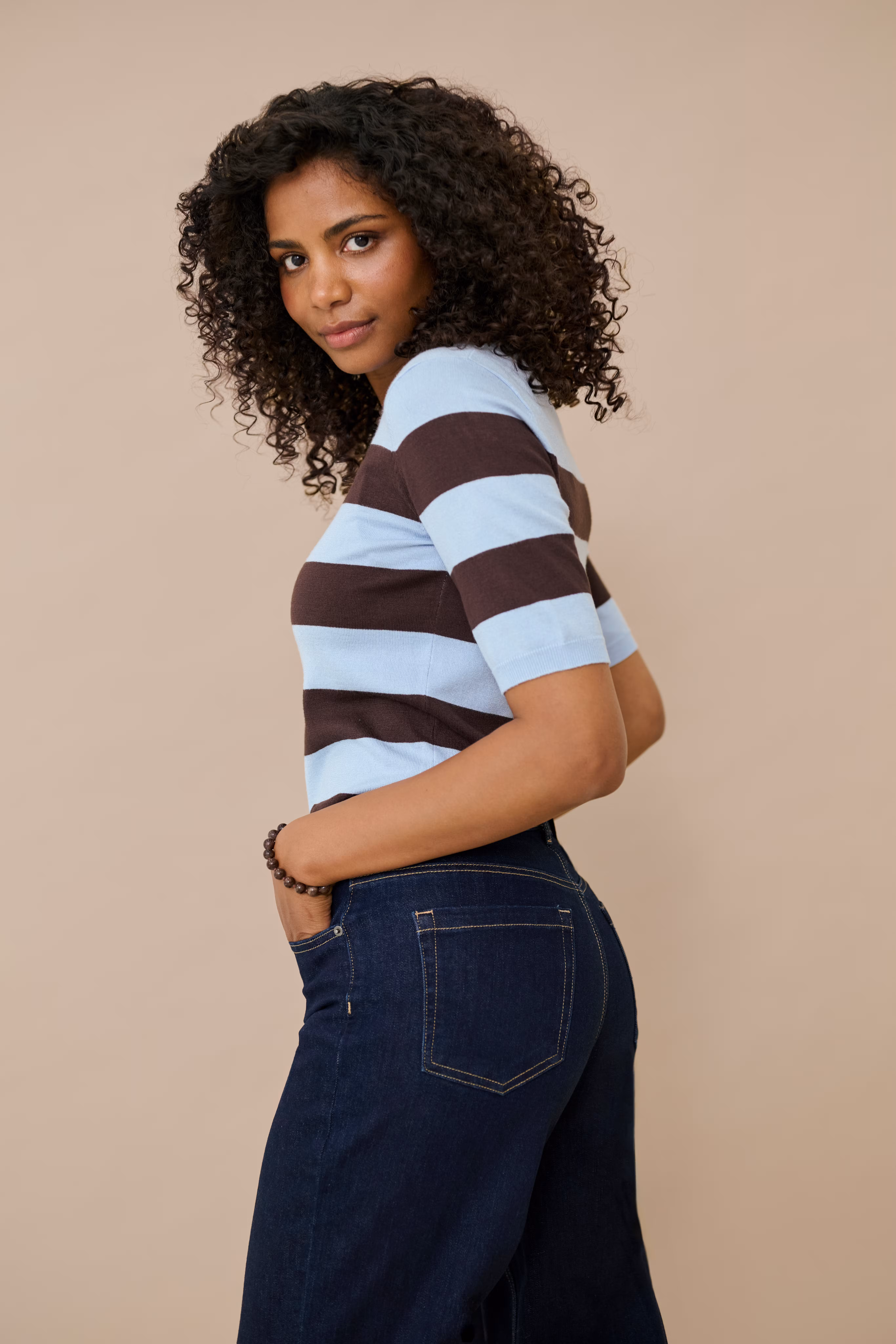 KAlizza Pullover LOCATION NONE 10508410-109657