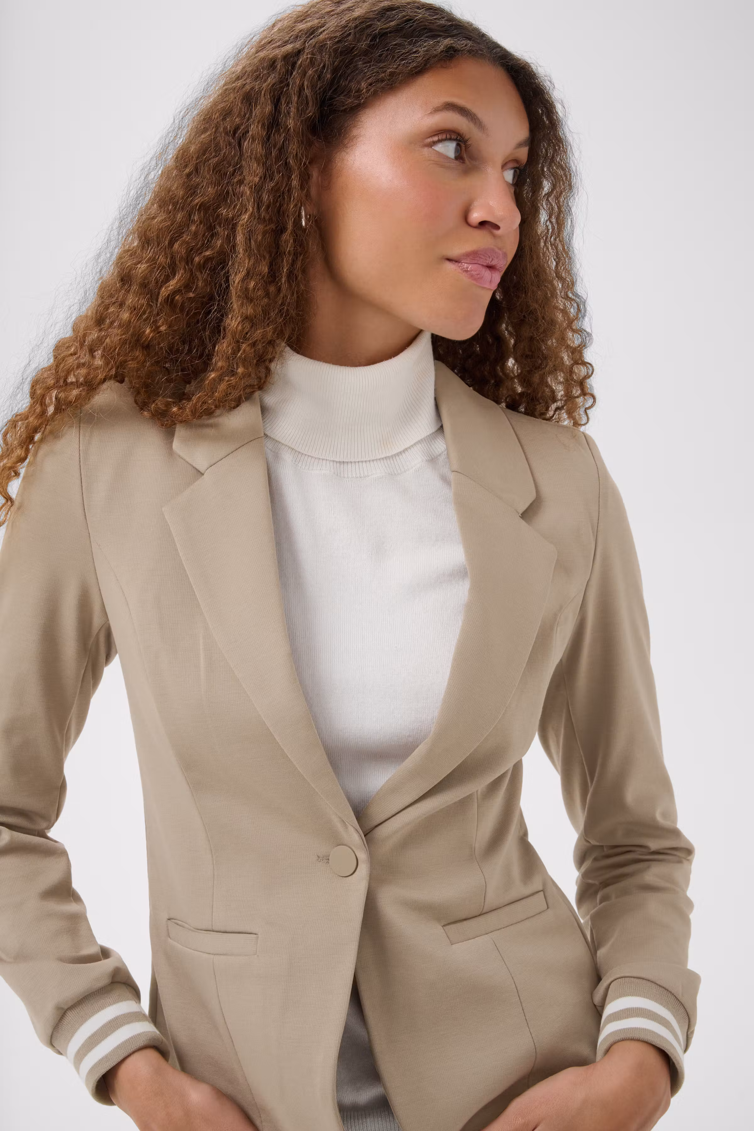 KAKinnie Blazer LOOKBOOK DETAIL 10550800-1000137