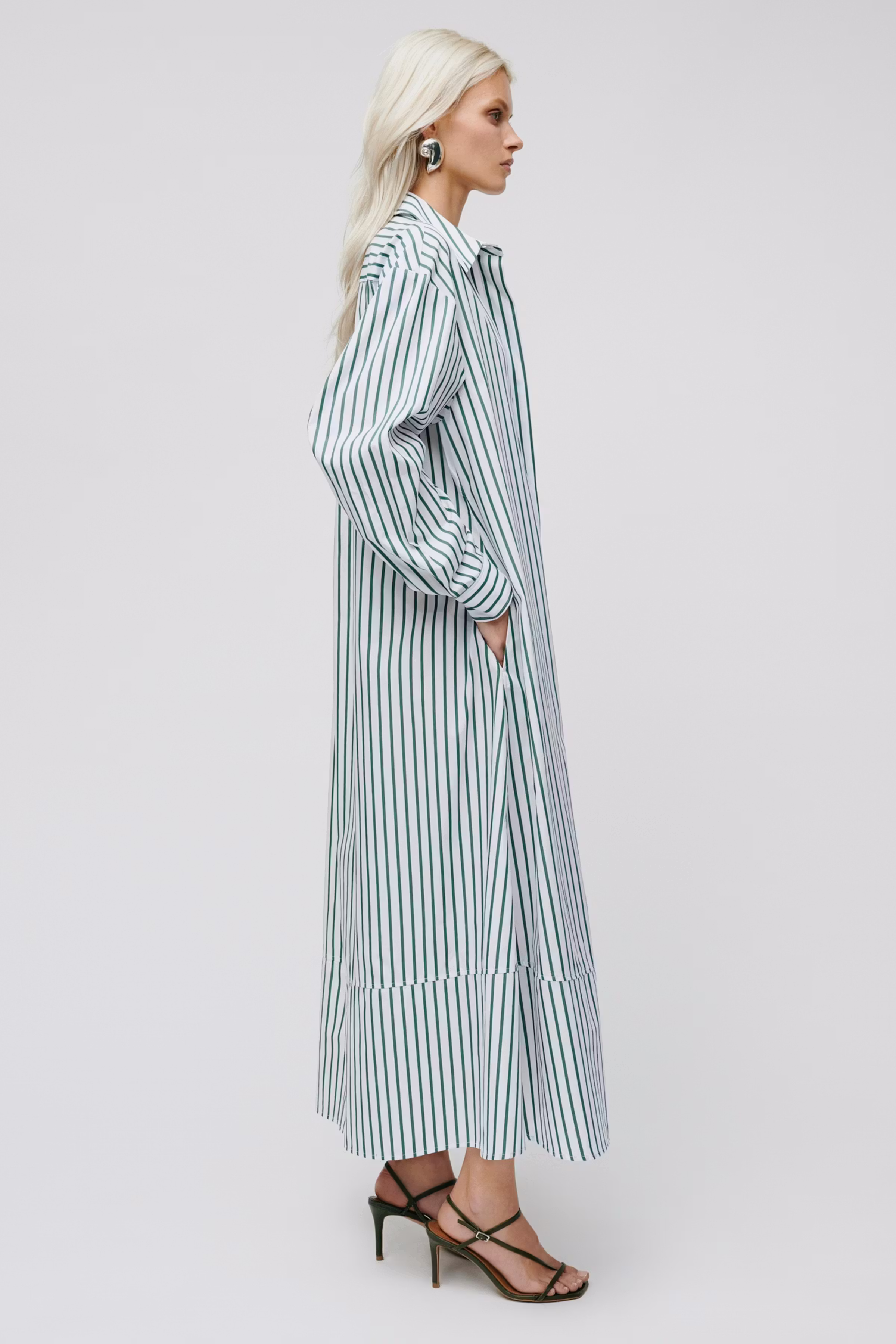 DINA Dress LOOKBOOK FRONT 30600407-MC2100