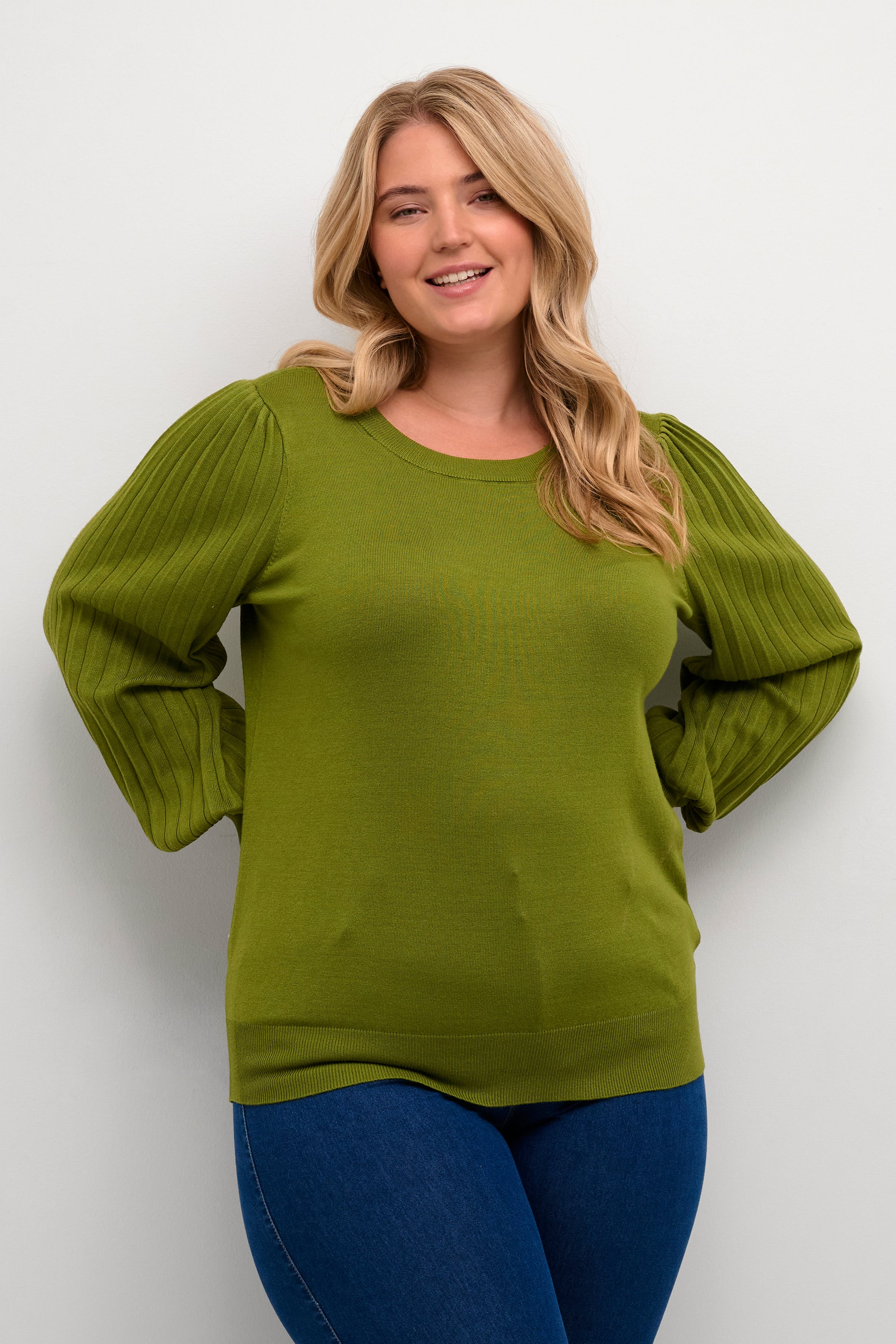 KCloni Pullover LOOKBOOK FRONT 10581811-180435