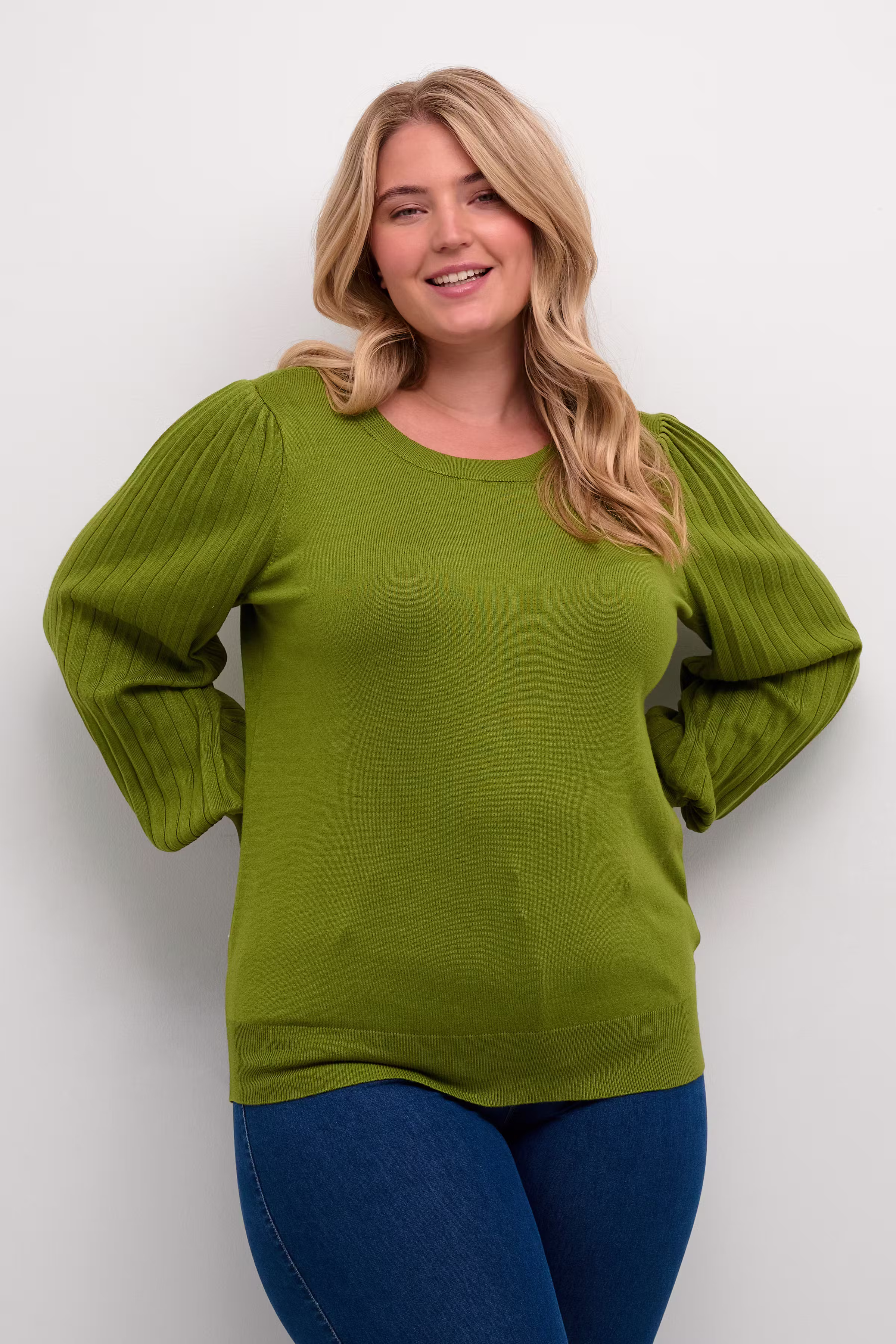 KCloni Pullover LOOKBOOK FRONT 10581811-180435