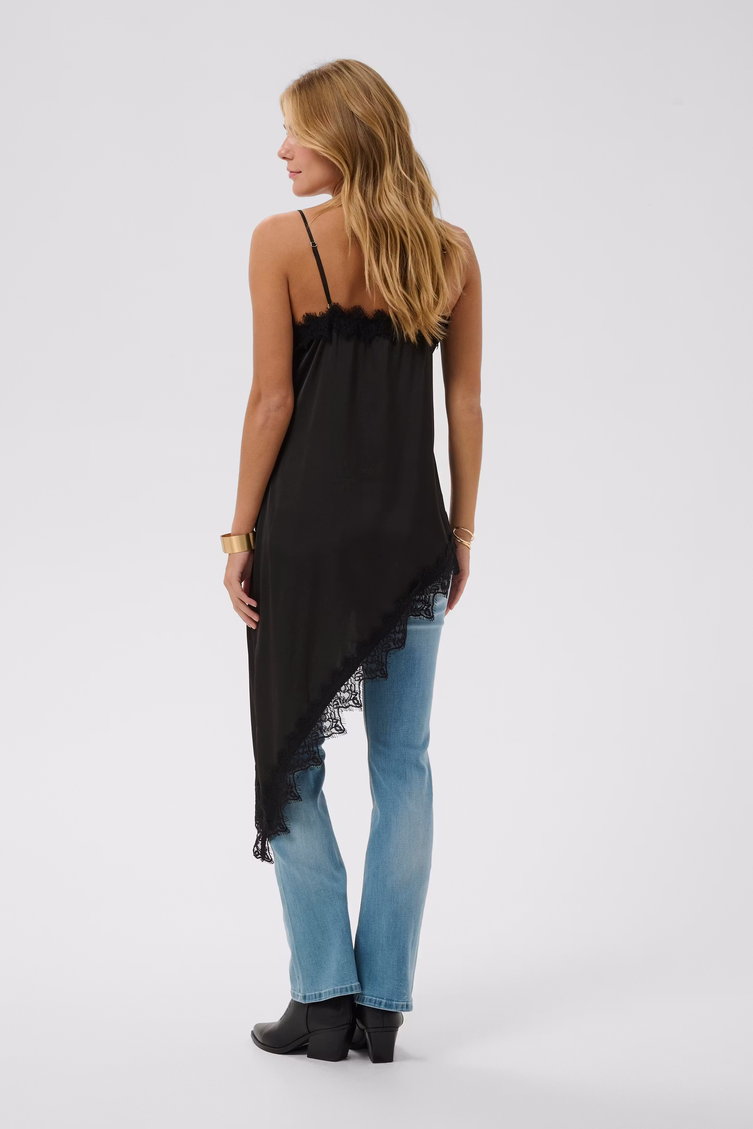 CRGlenna Top LOOKBOOK BACK 10615605-100120