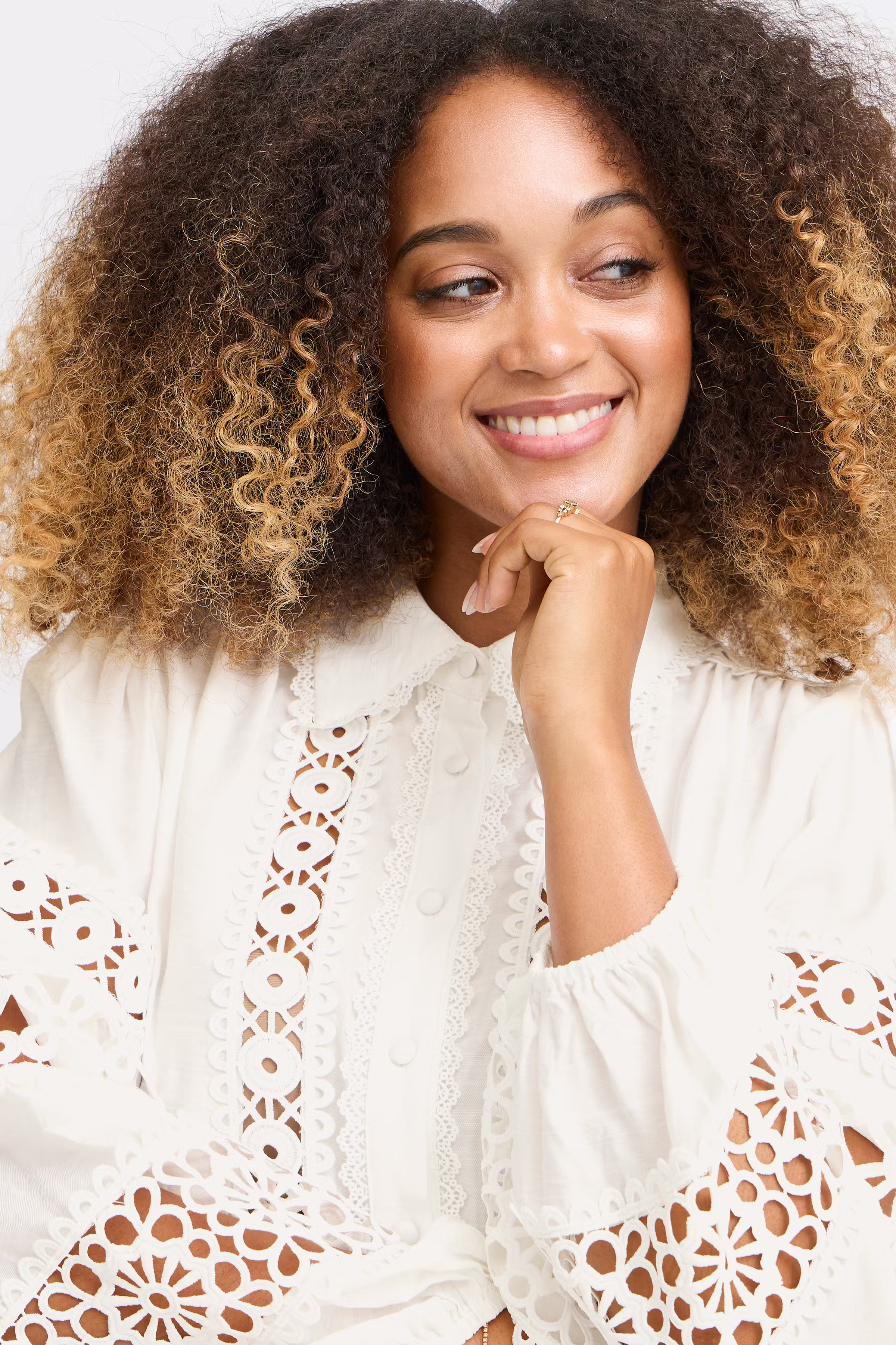 SBBISOU Blouse LOOKBOOK DETAIL 22100826-110105