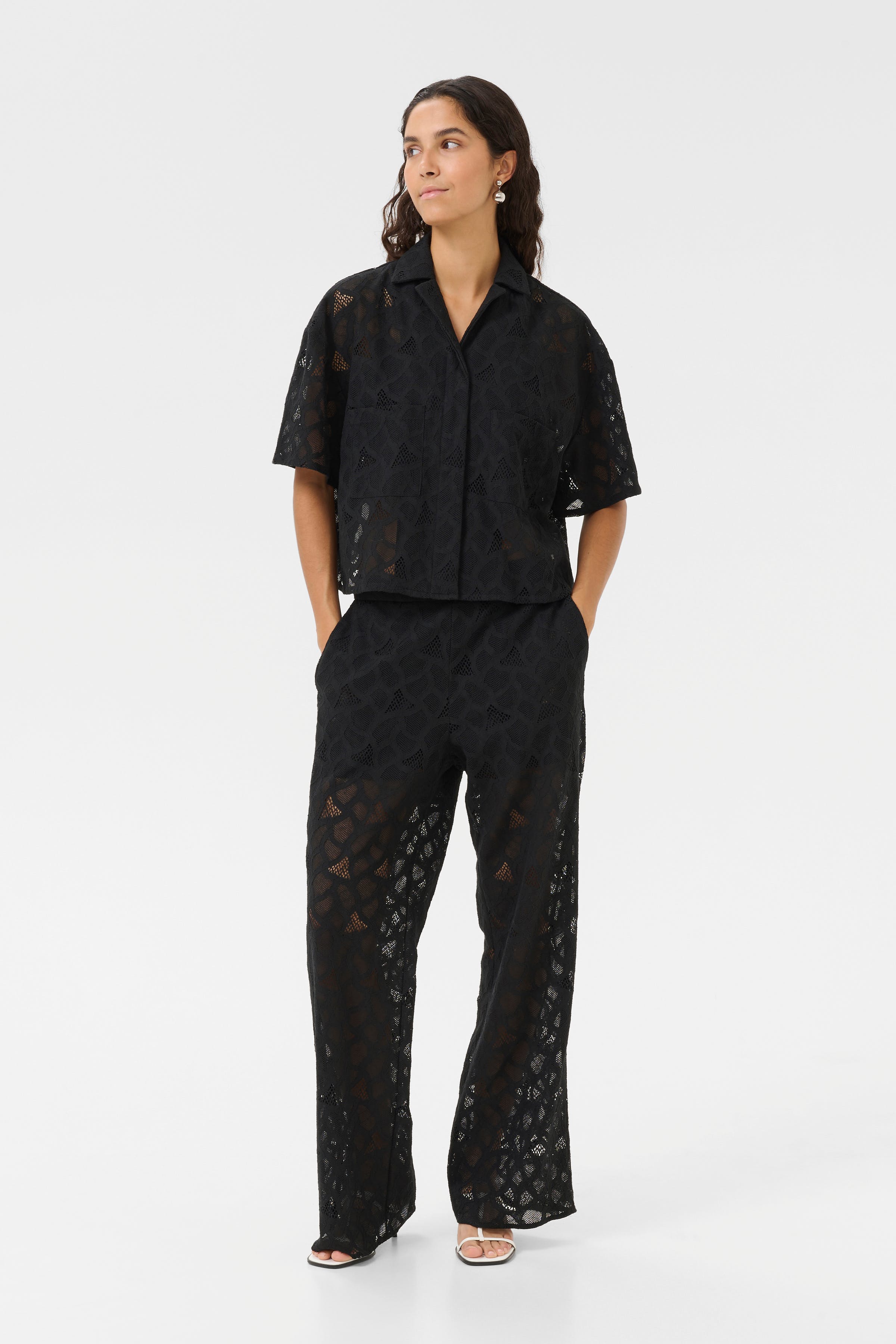 KBAudrey Spitzenhose LOOKBOOK FRONT 10105548-194008