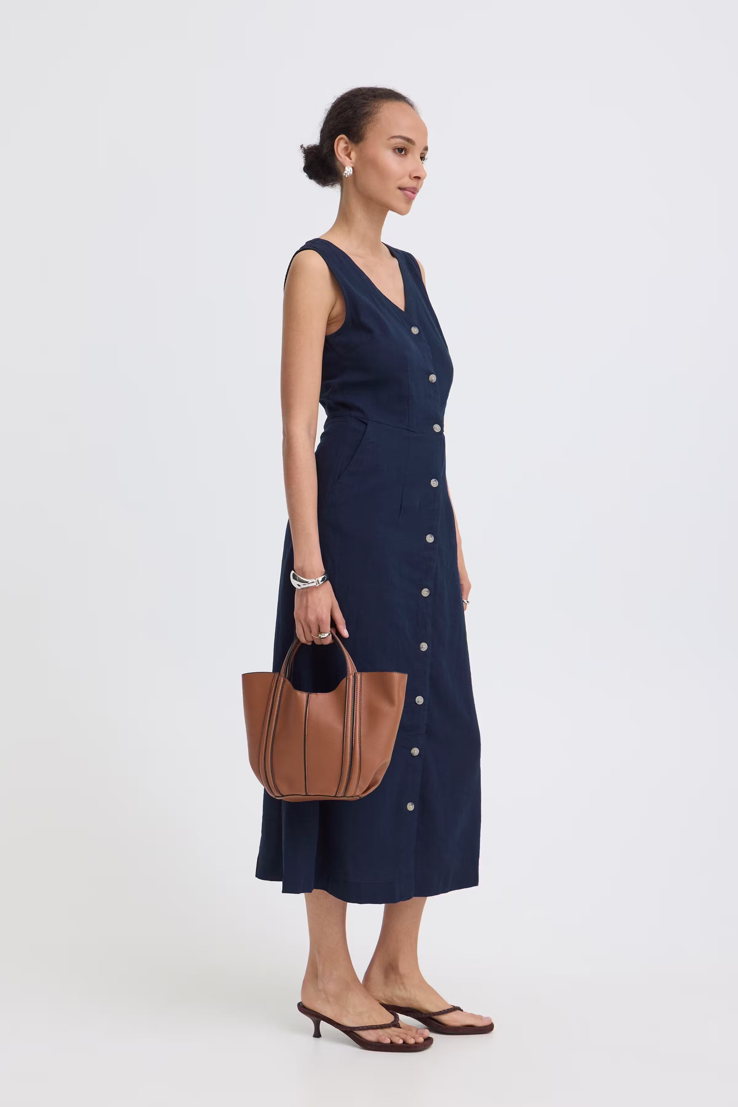 BYFALAKKA Kjole LOOKBOOK FRONT 20818826-194020
