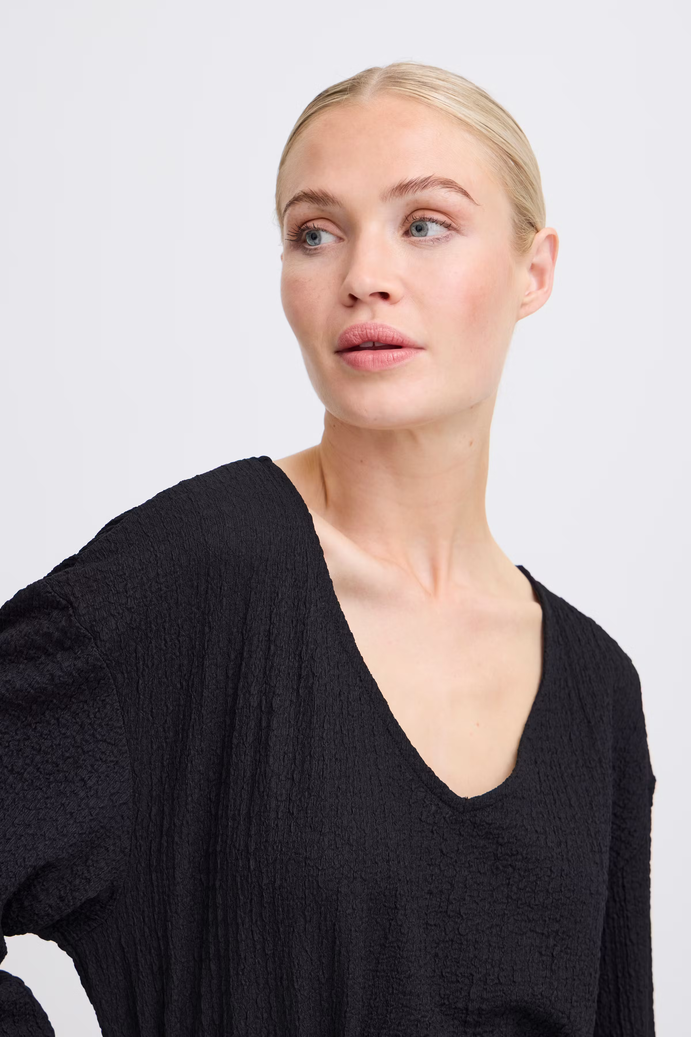 BYPERILLA Jurk LOOKBOOK DETAIL 20815481-200451