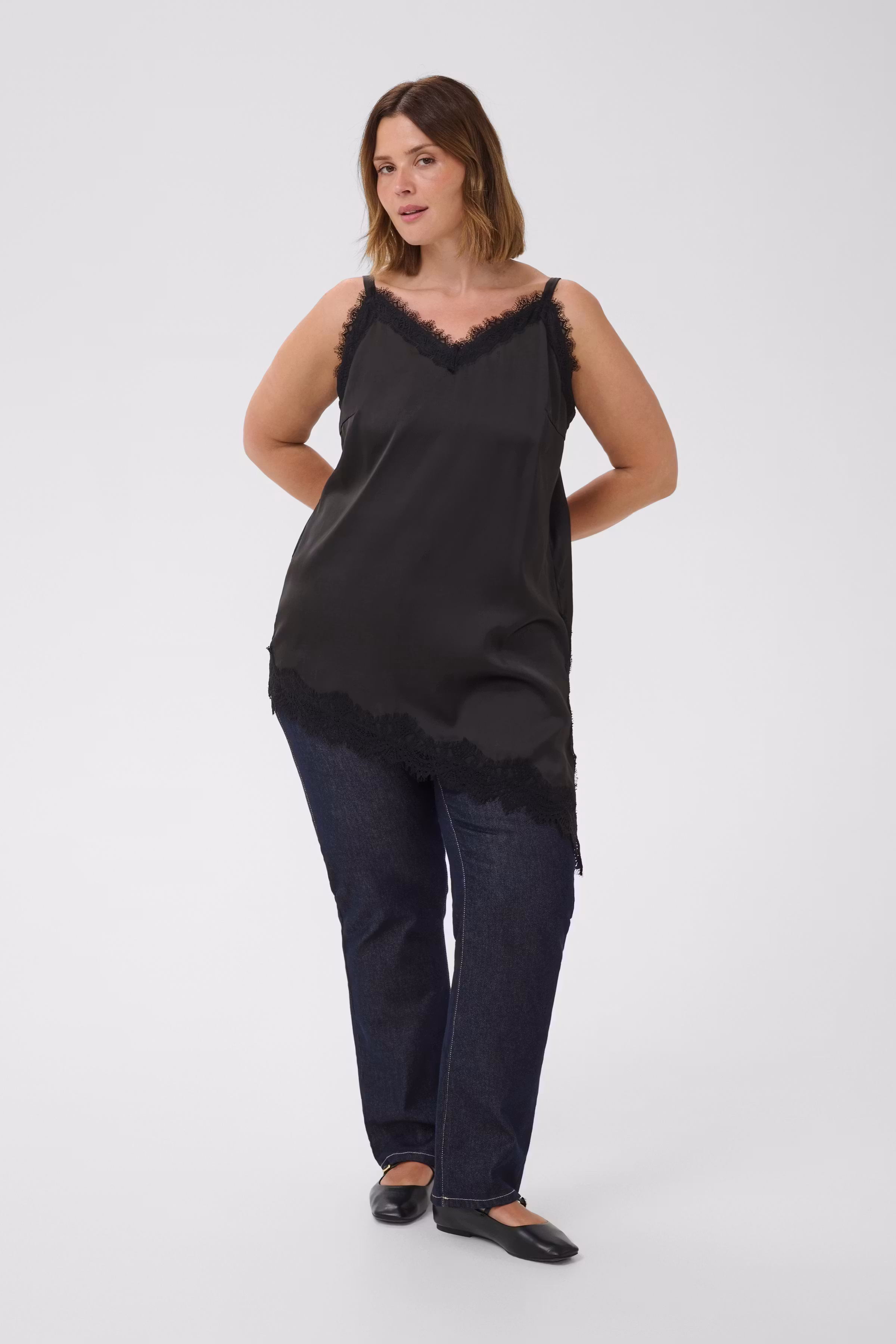 KCmiana Top LOOKBOOK FRONT 10584525-100121