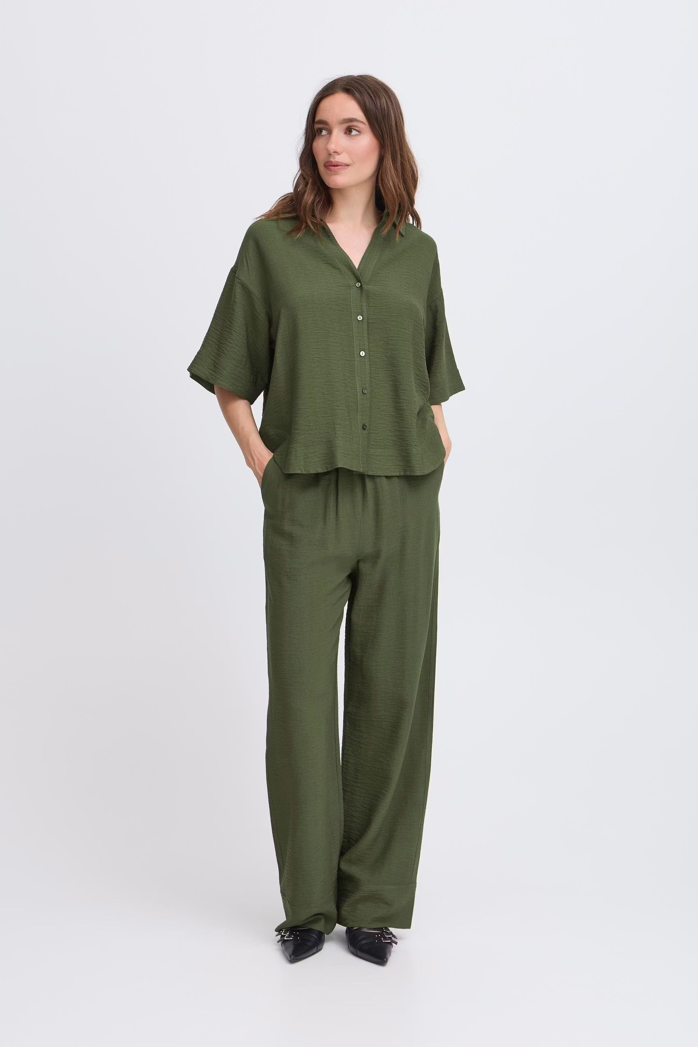 IHFAZIMA Bukser LOOKBOOK FRONT 20124201-190419