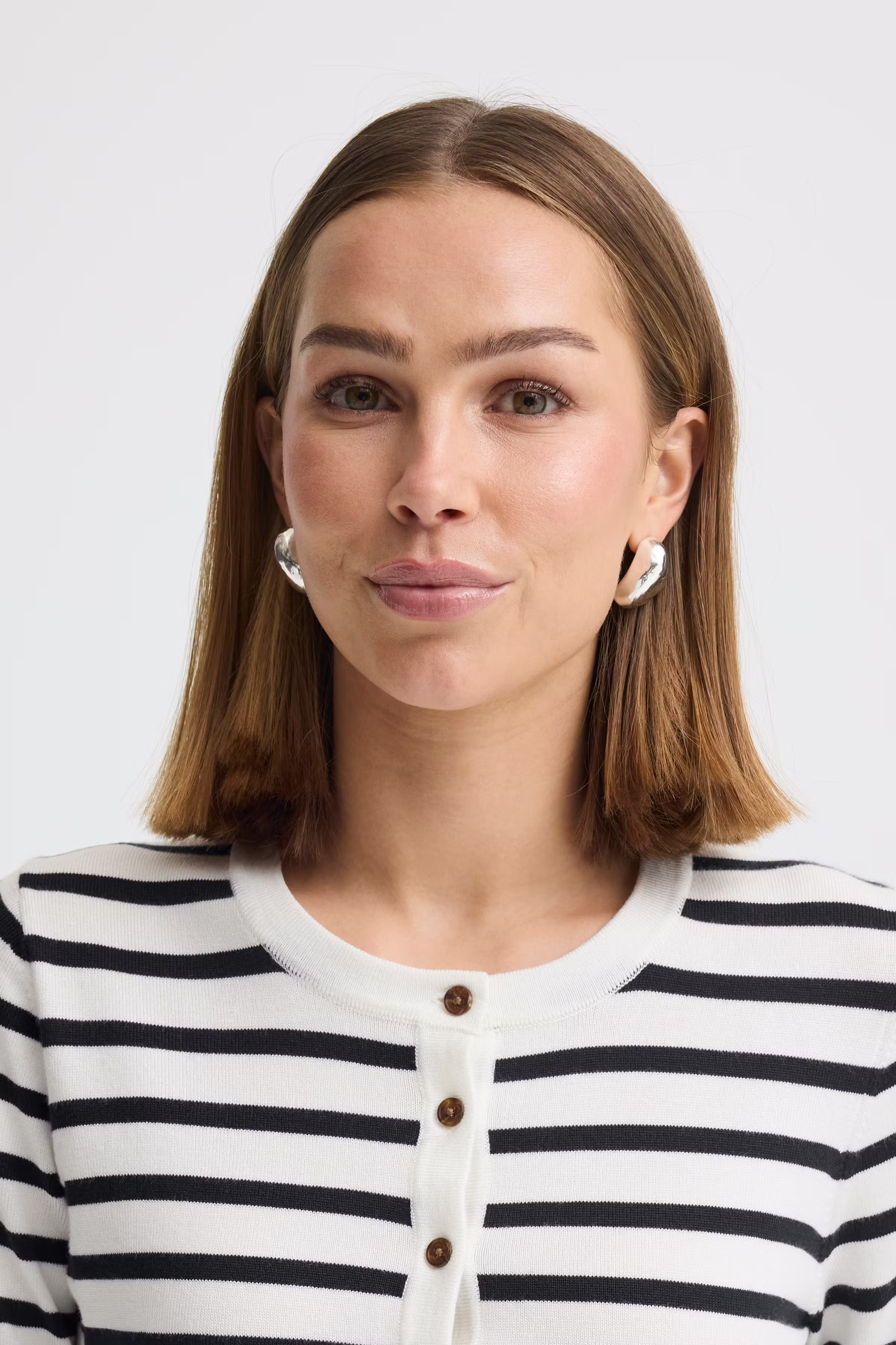 IHLULS O-Neck Cardigan LOOKBOOK DETAIL 20125808-900007009