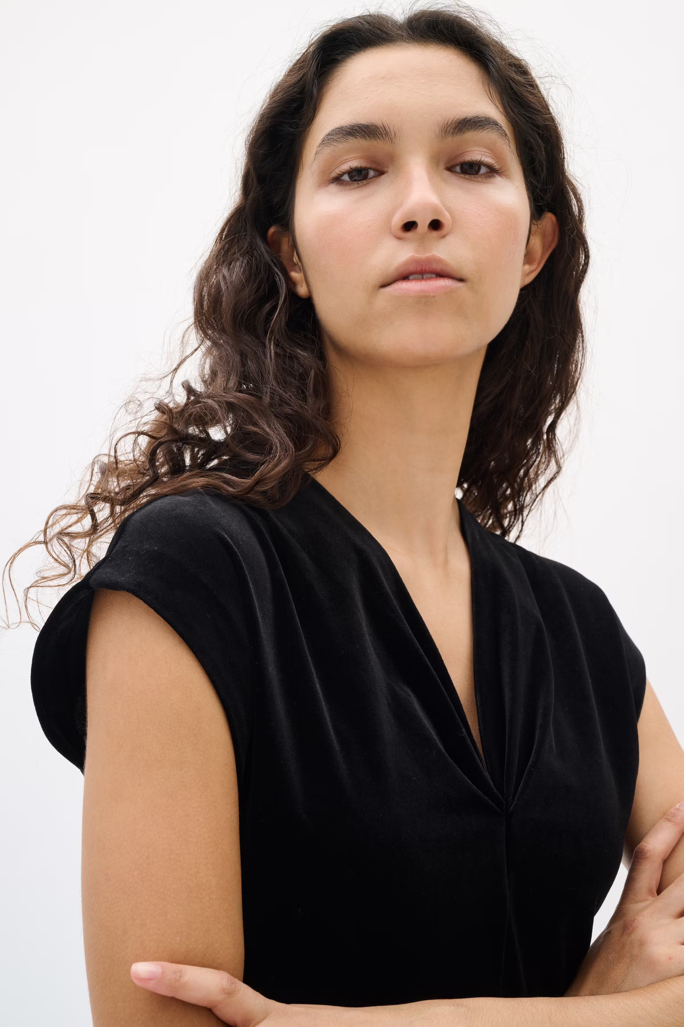 KILLIEIW Velours Kleid LOOKBOOK DETAIL 30112123-194008