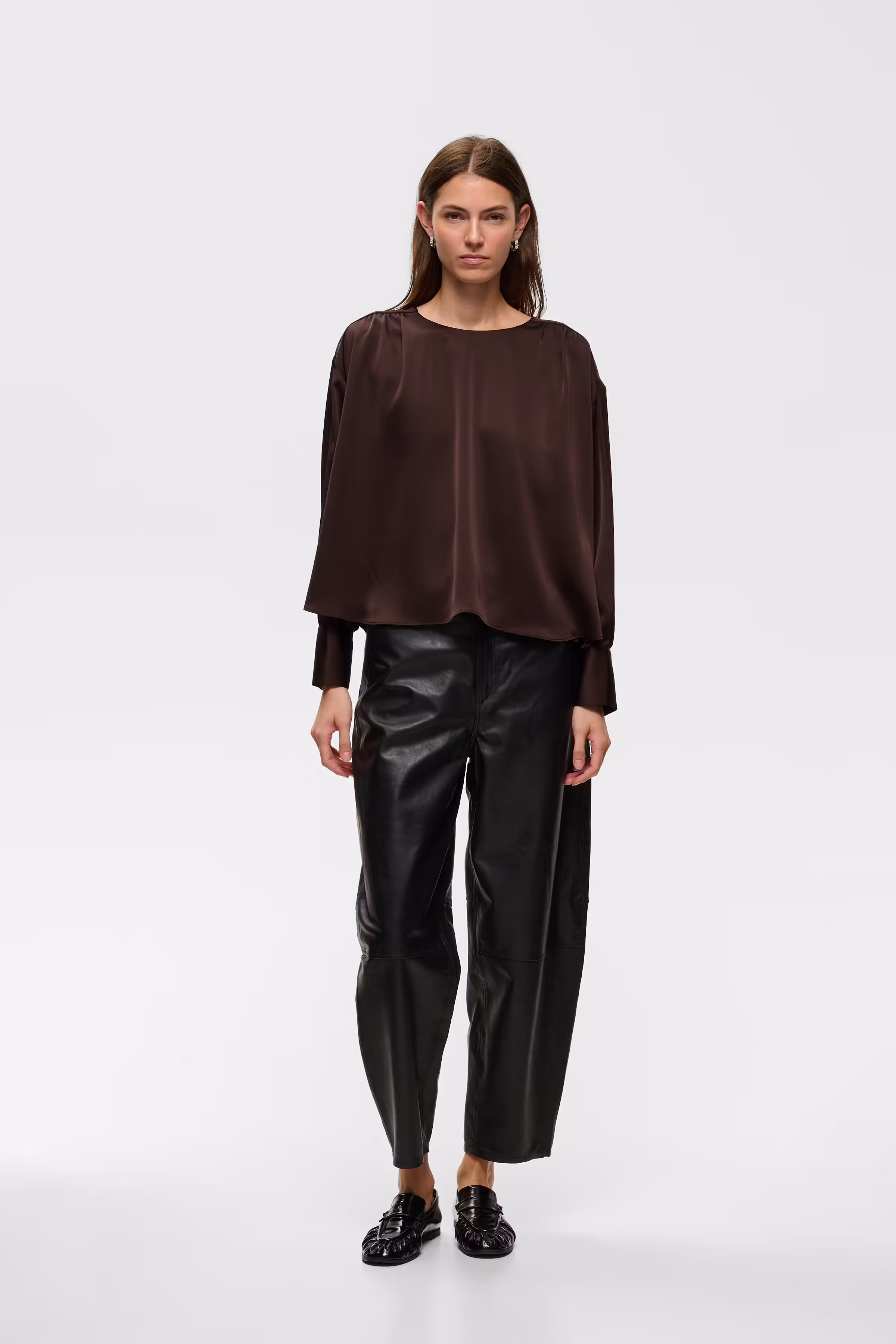 OLIVEIW Bluse LOOKBOOK FRONT 30113015-191109