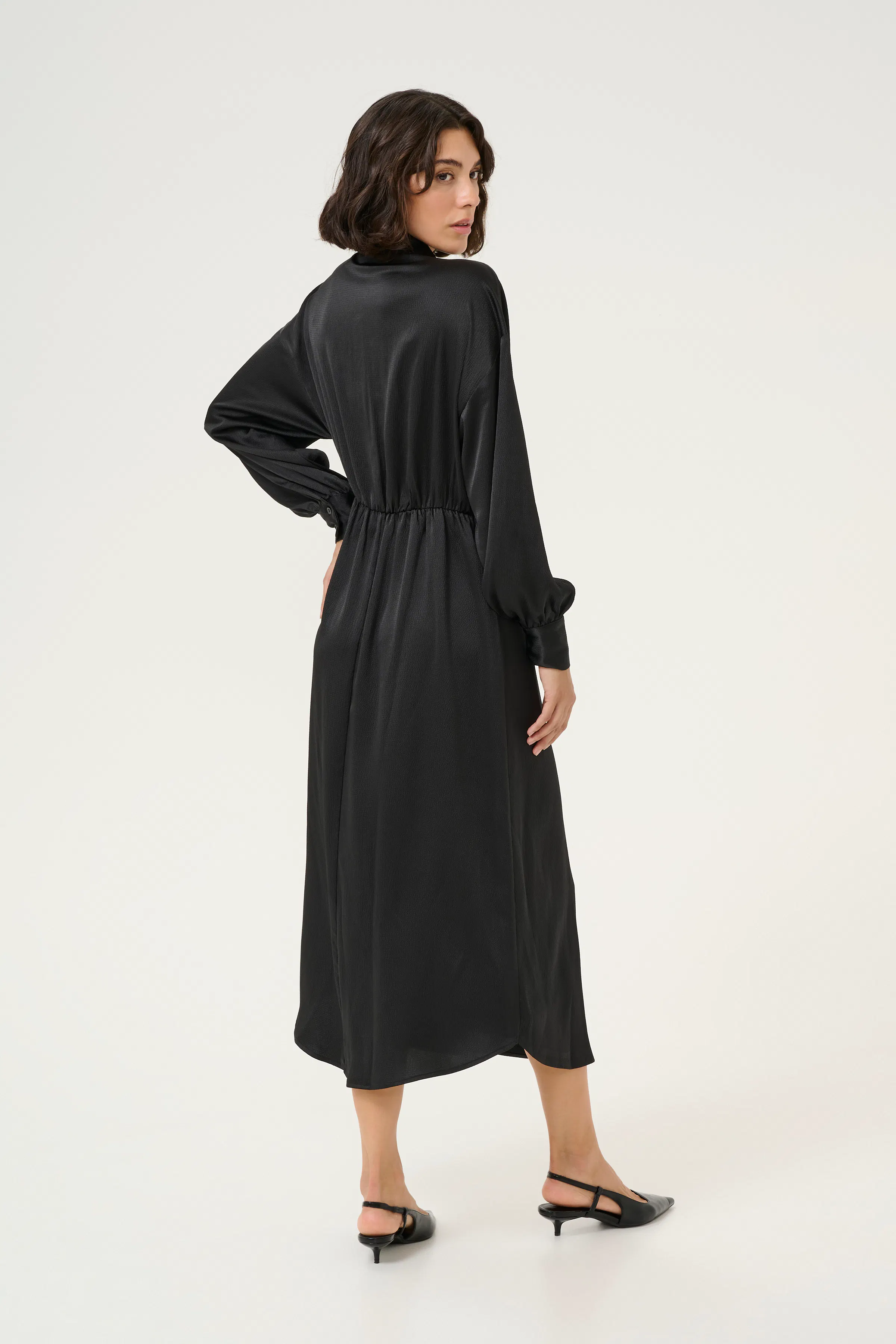 KAdonna Kjole LOOKBOOK BACK 10509249-100121