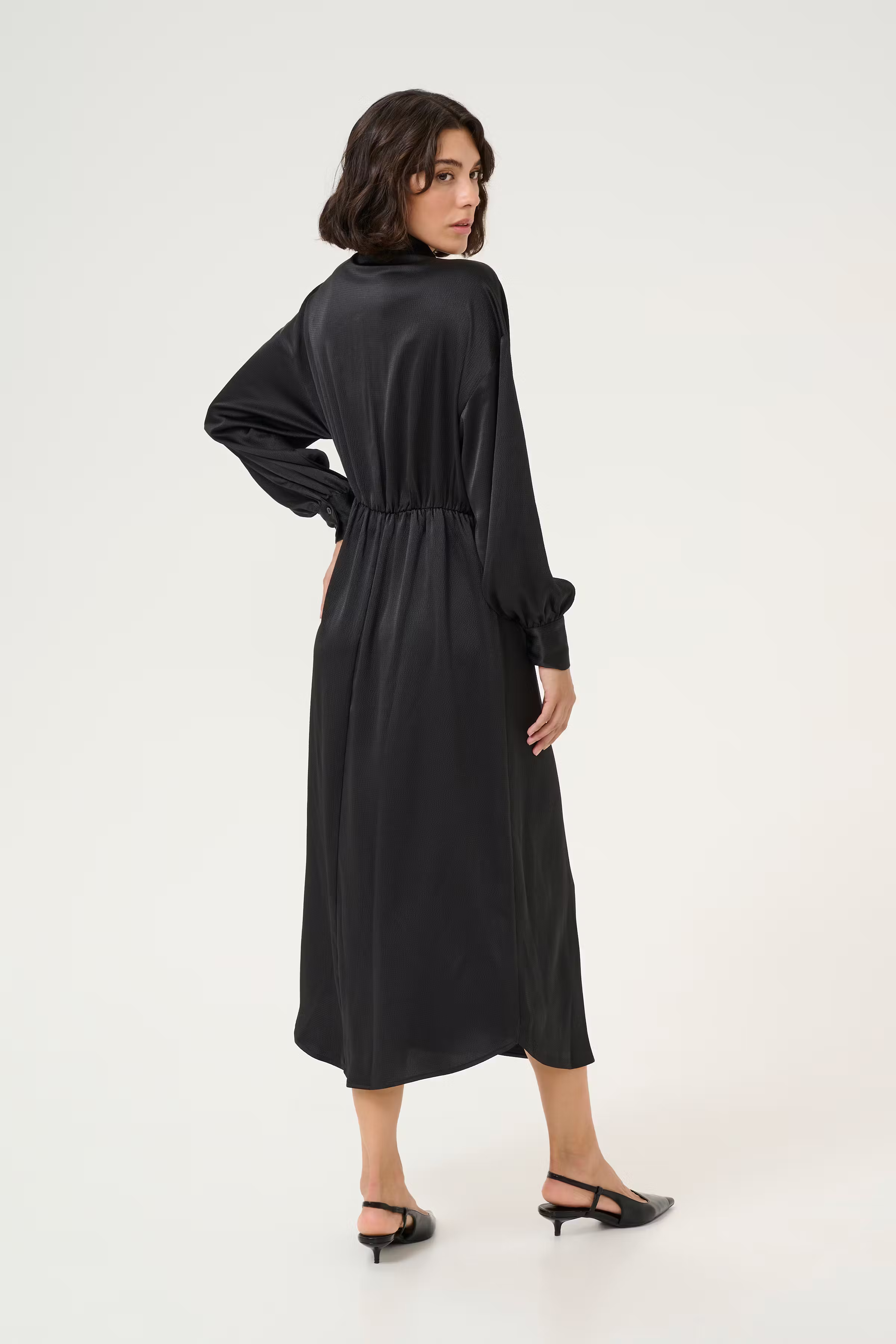 KAdonna Kjole LOOKBOOK BACK 10509249-100121