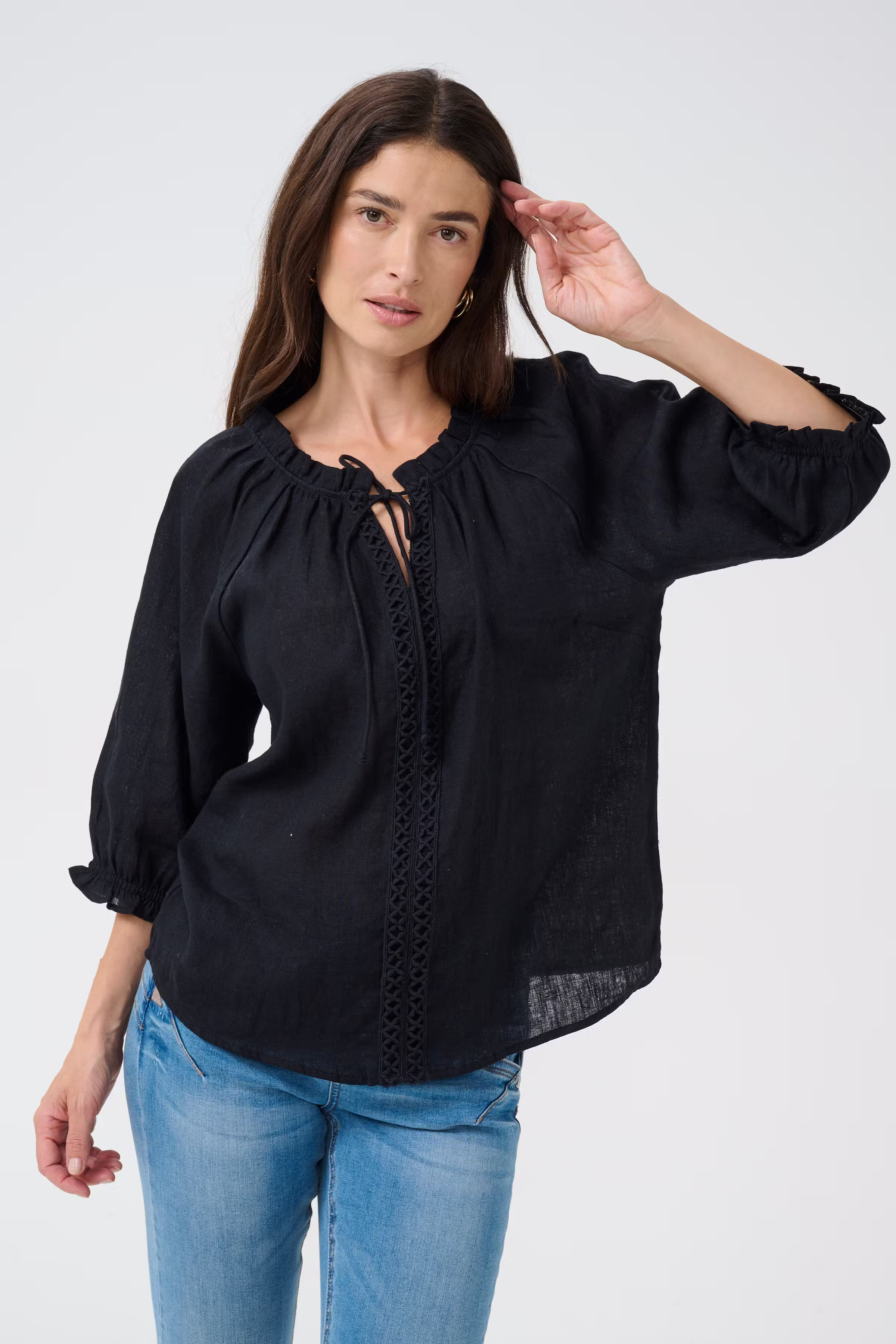 CRBellis Linen blouse LOOKBOOK FRONT 10613469-100120