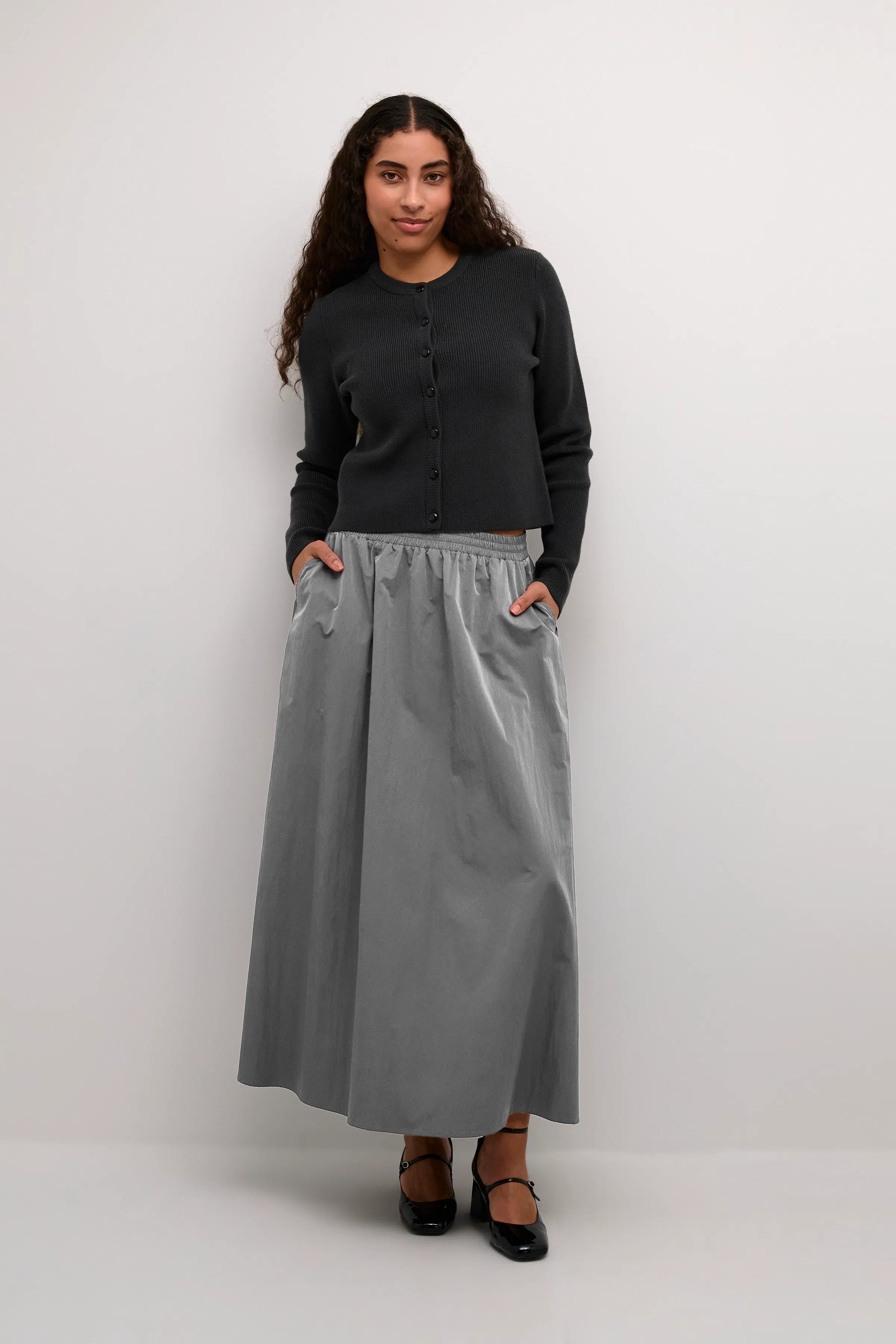 KAevi Skjørt LOOKBOOK FRONT 10552315-190205