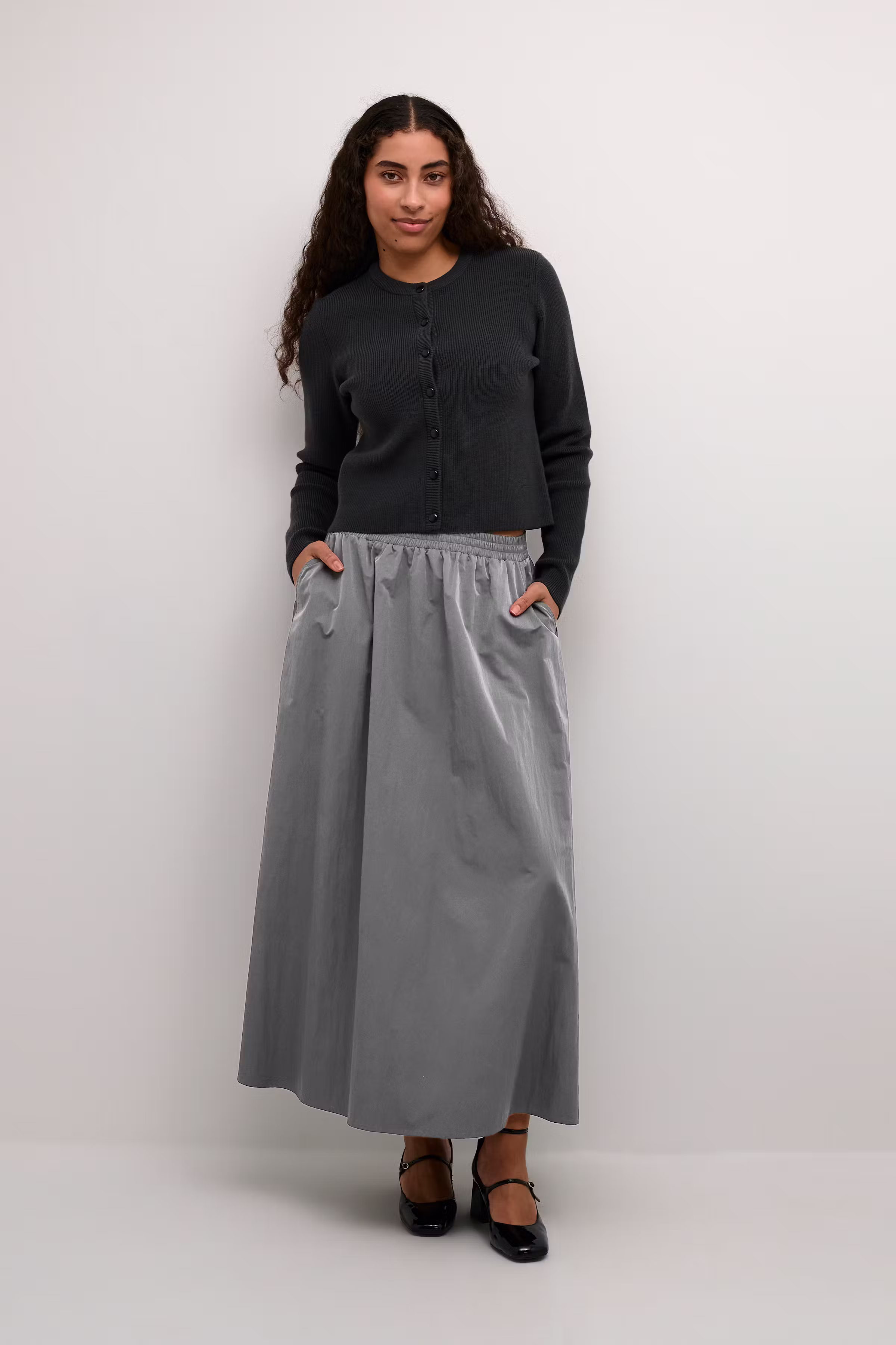 KAevi Skjørt LOOKBOOK FRONT 10552315-190205