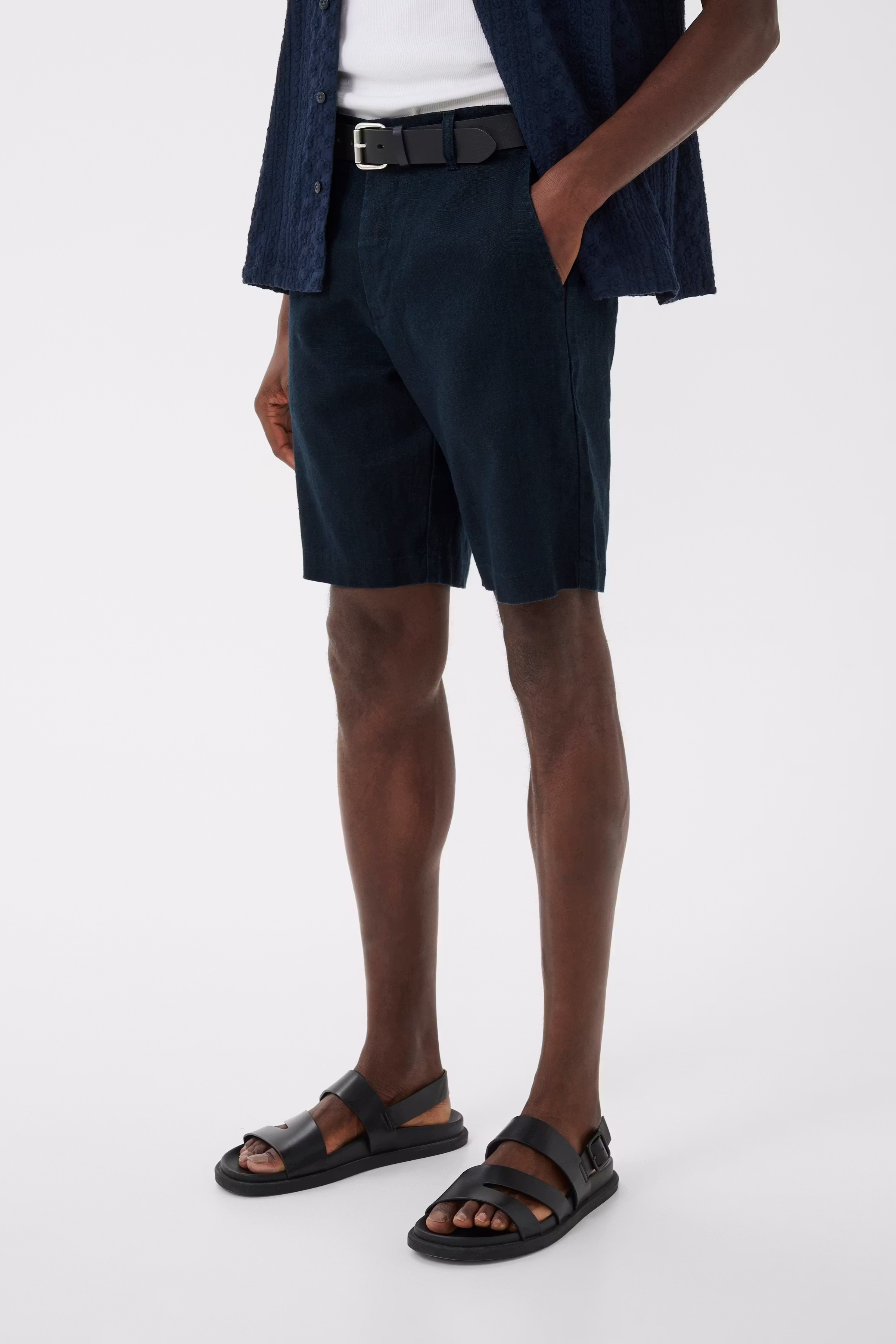 MAharlow Shorts LOOKBOOK FRONT 30209072-194011