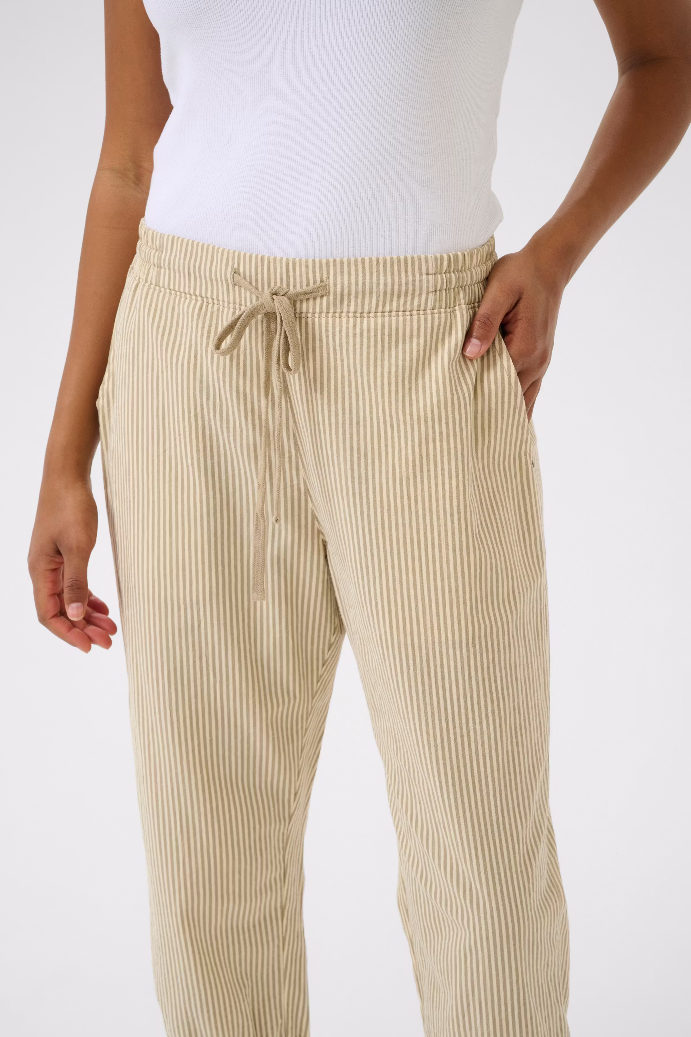 KAnaya Trousers LOOKBOOK DETAIL 10509010-107706