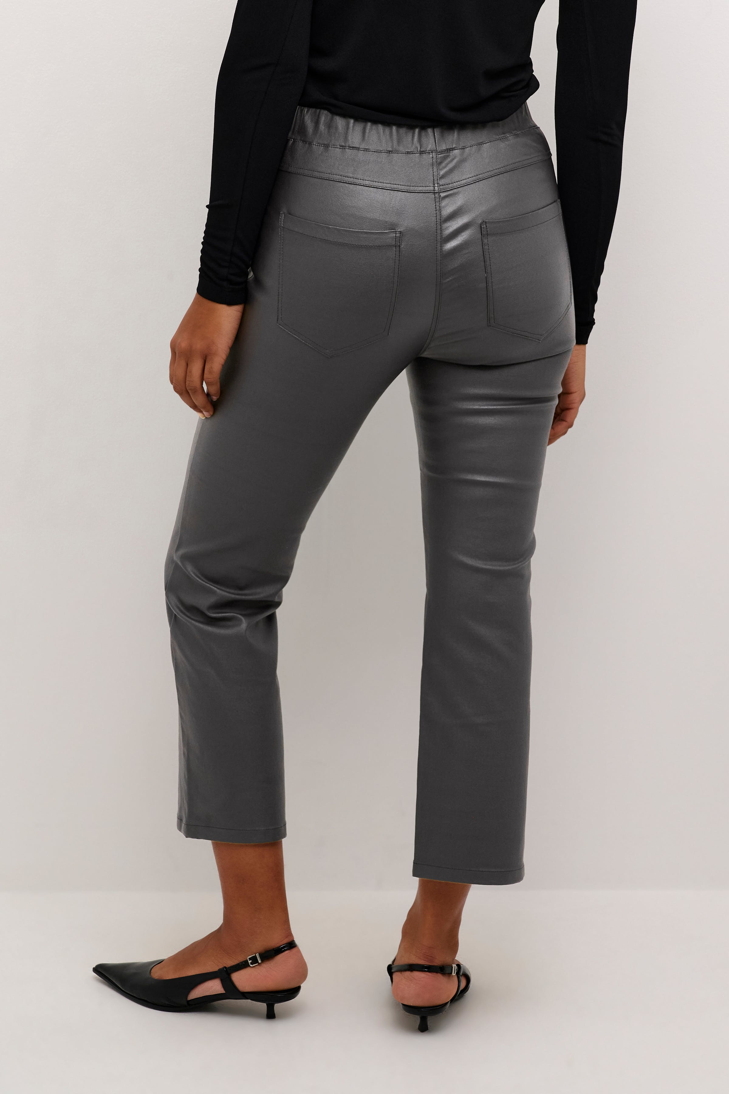 KAada Trousers LOOKBOOK BACK 10503875-190205