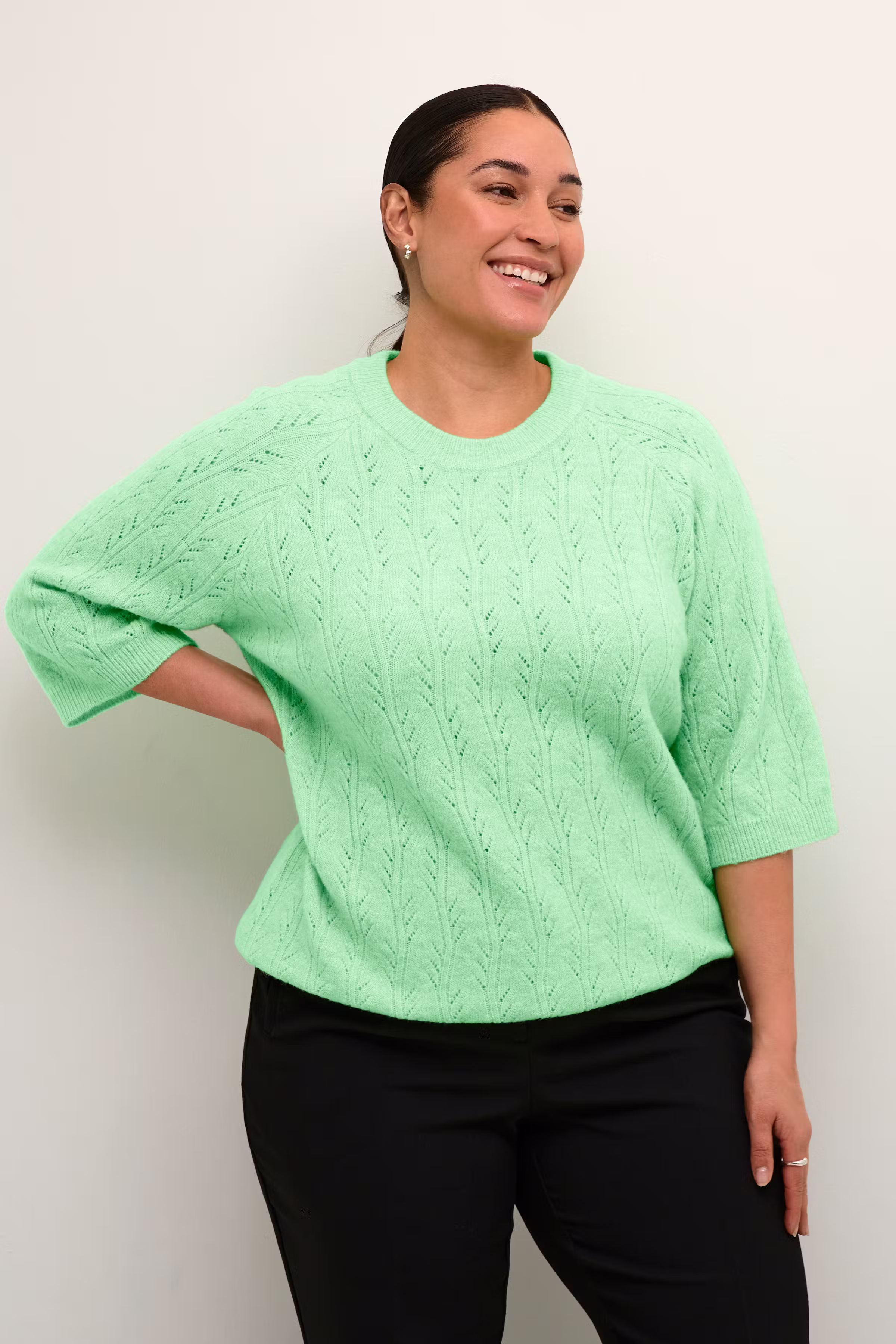 KCtenna Pullover LOOKBOOK FRONT 10582836-1463401