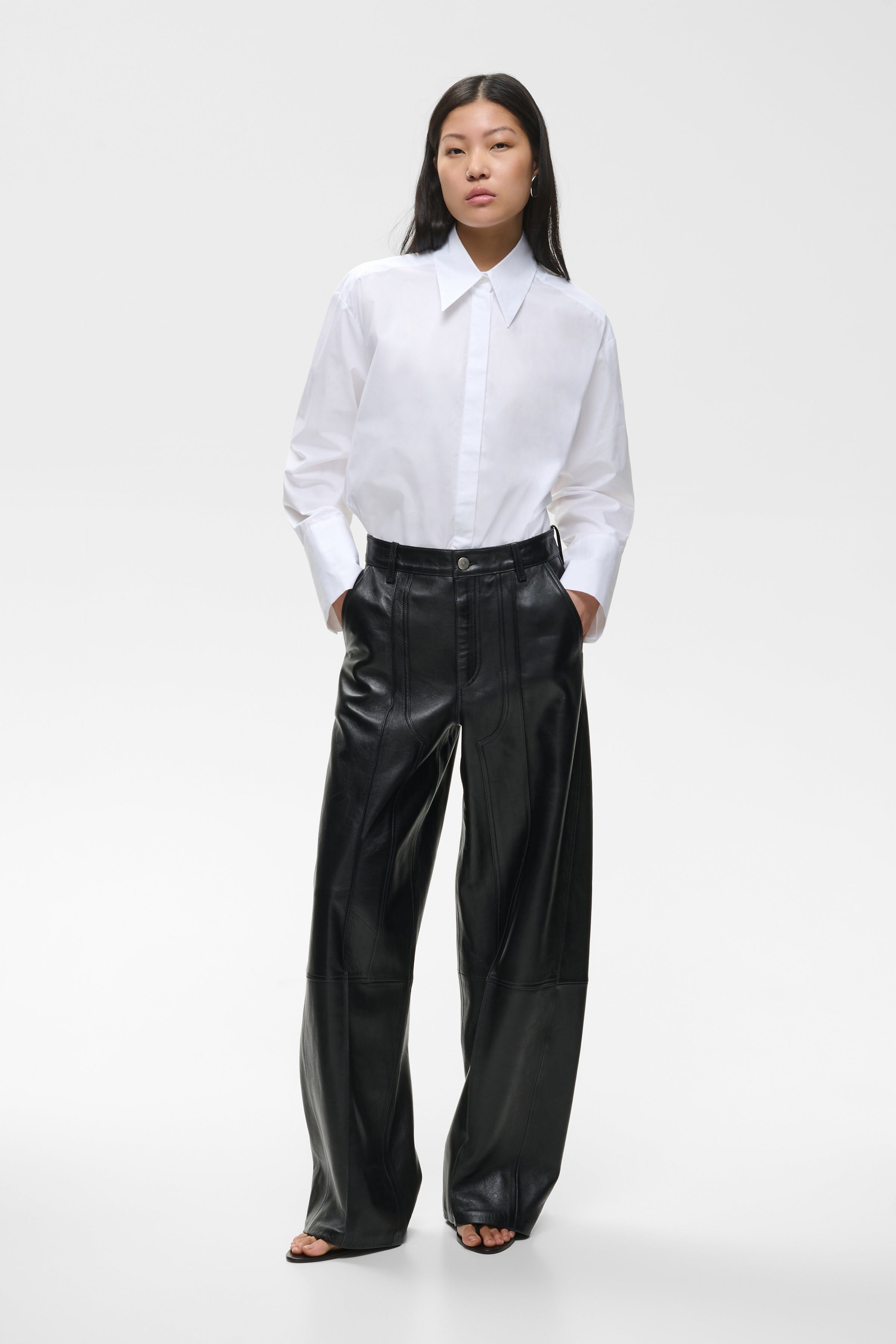 IOLESLIE Trousers LOOKBOOK FRONT 30600691-BK999