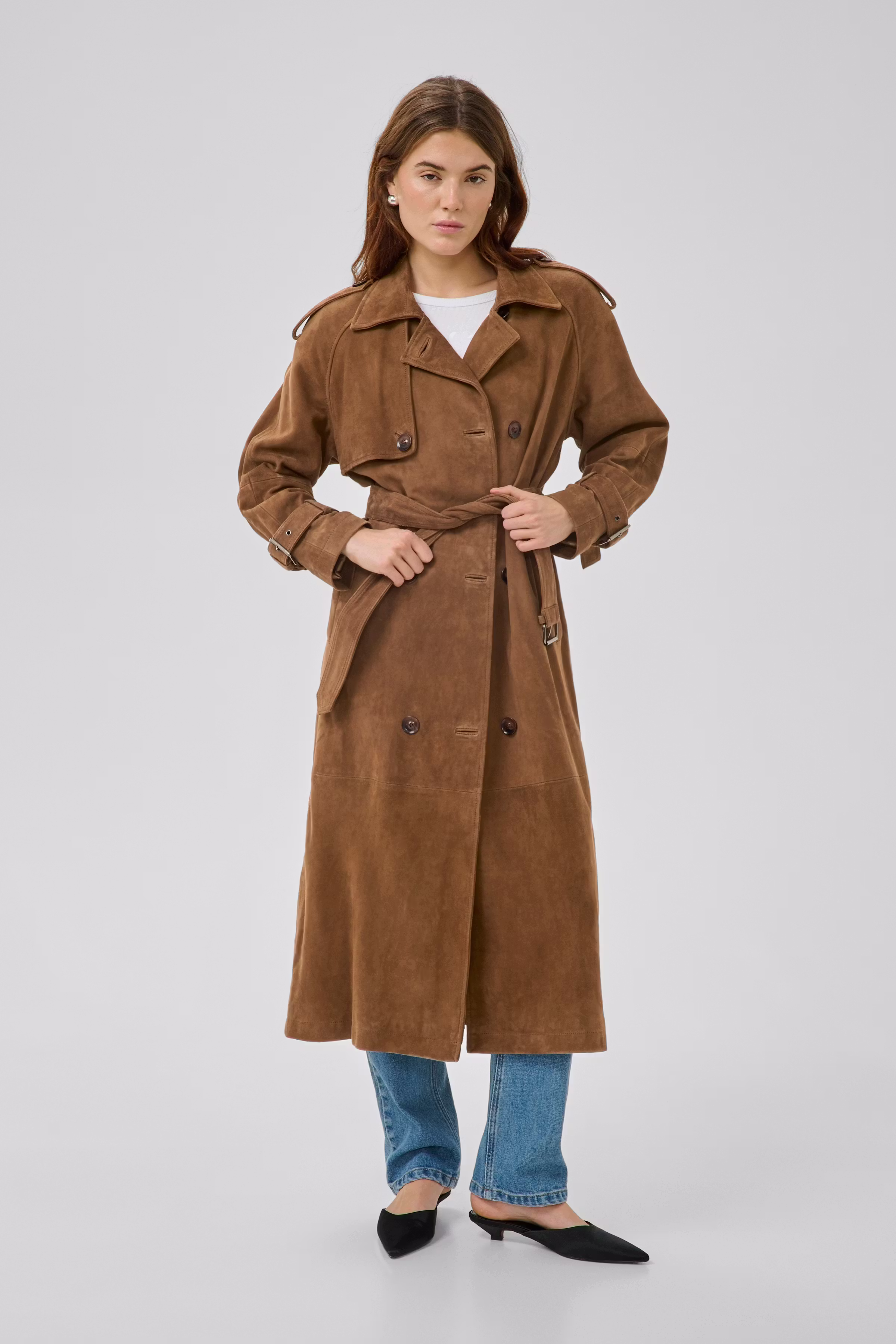 TaraMW Suede Trenchcoat LOOKBOOK FRONT 10704830-108673