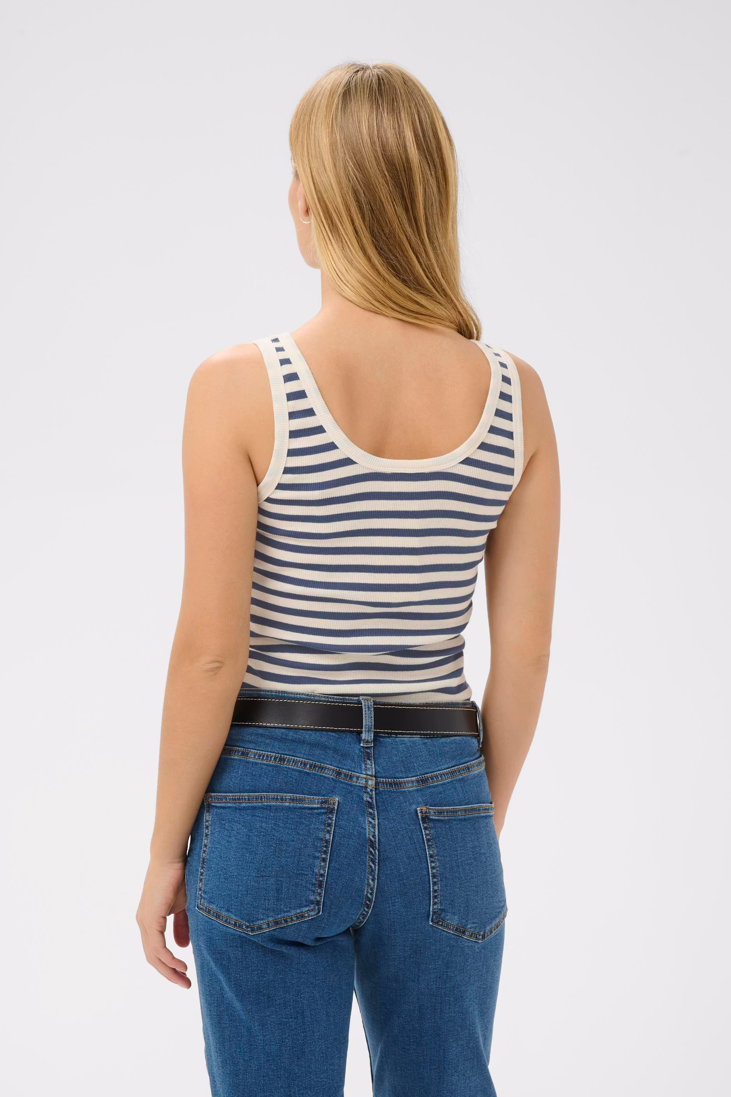 RoselynPW Top LOOKBOOK BACK 30309651-303784