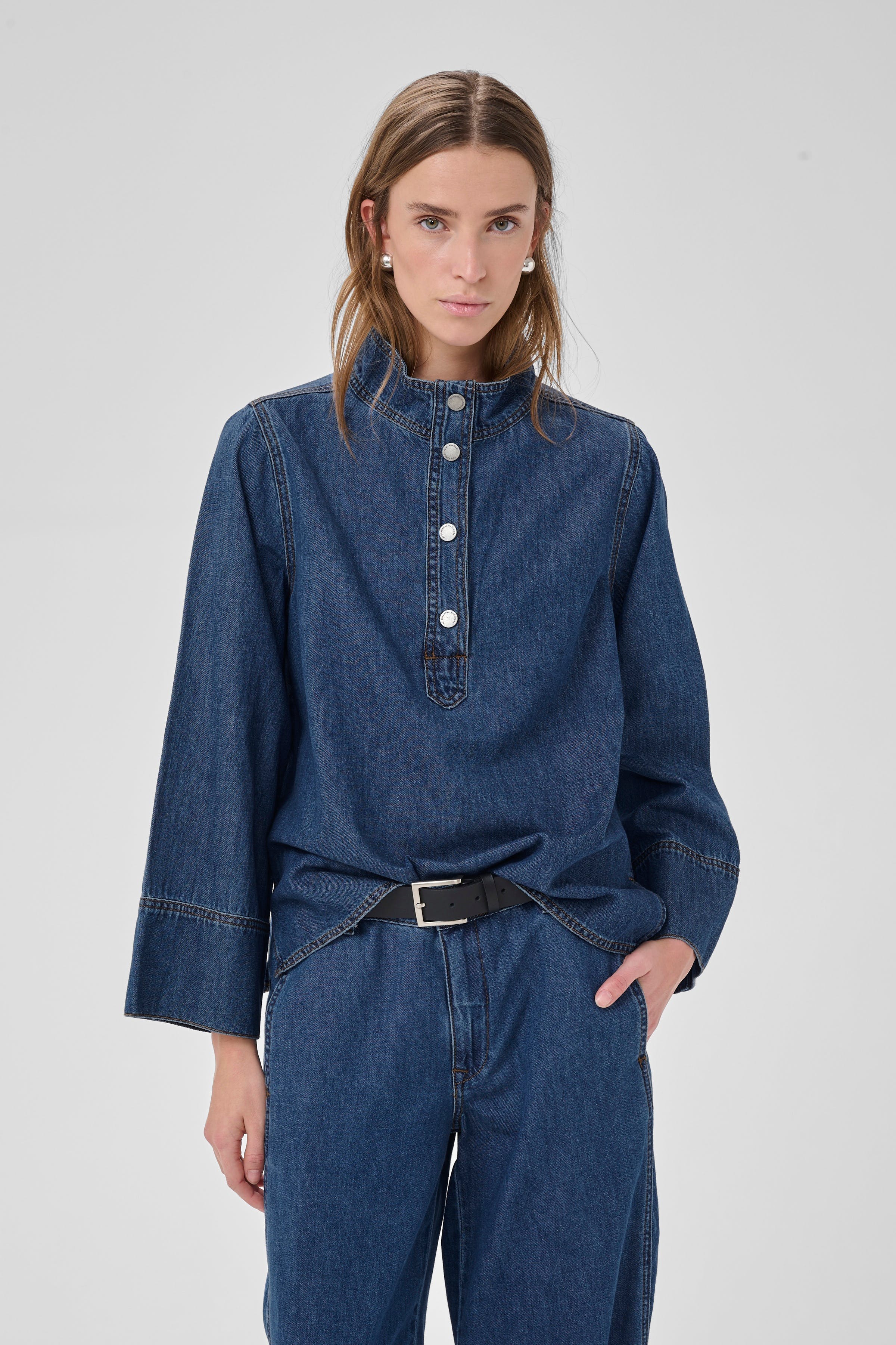 HilmaMW Bluse LOOKBOOK FRONT 10705066-100053