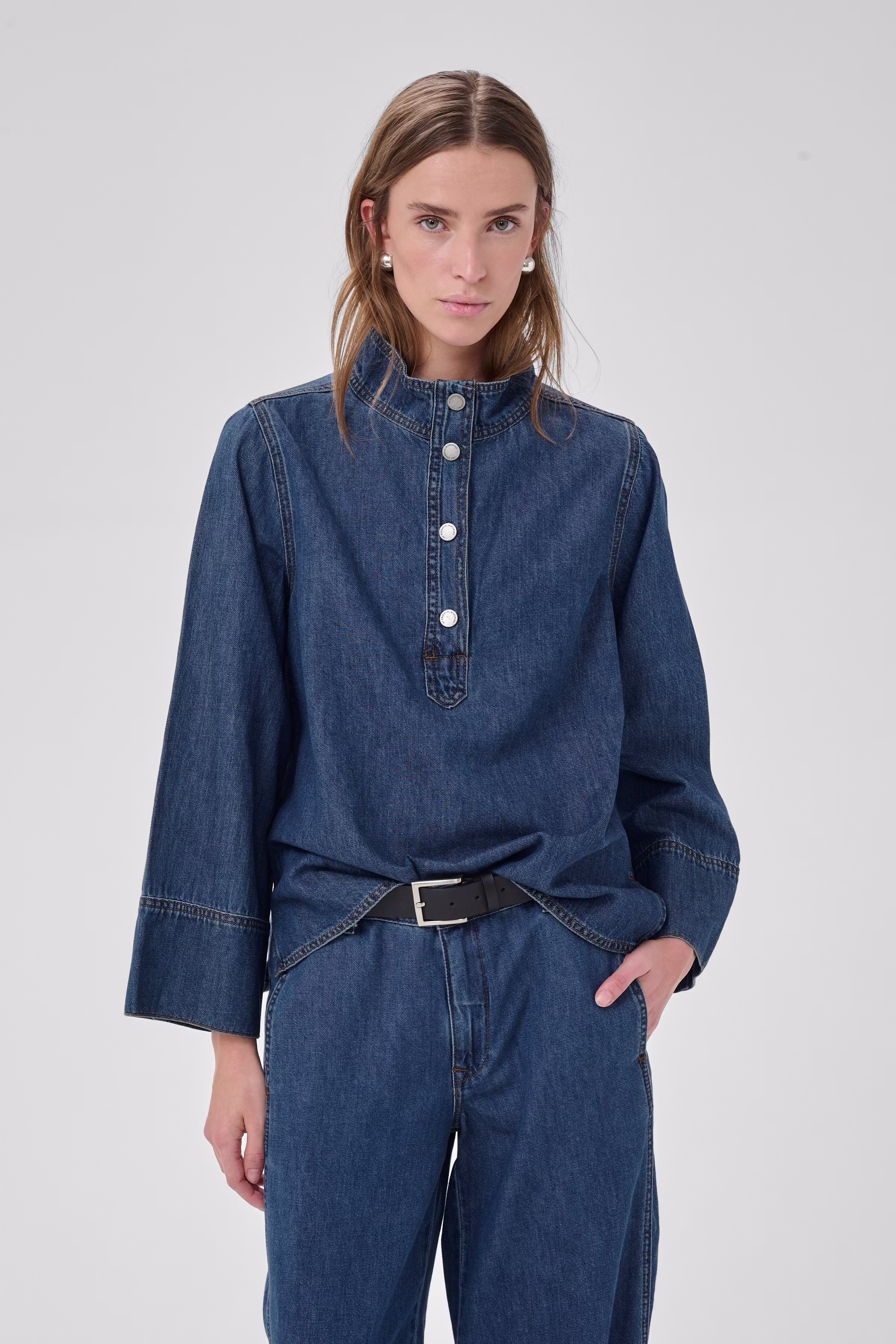 HilmaMW Bluse LOOKBOOK FRONT 10705066-100053