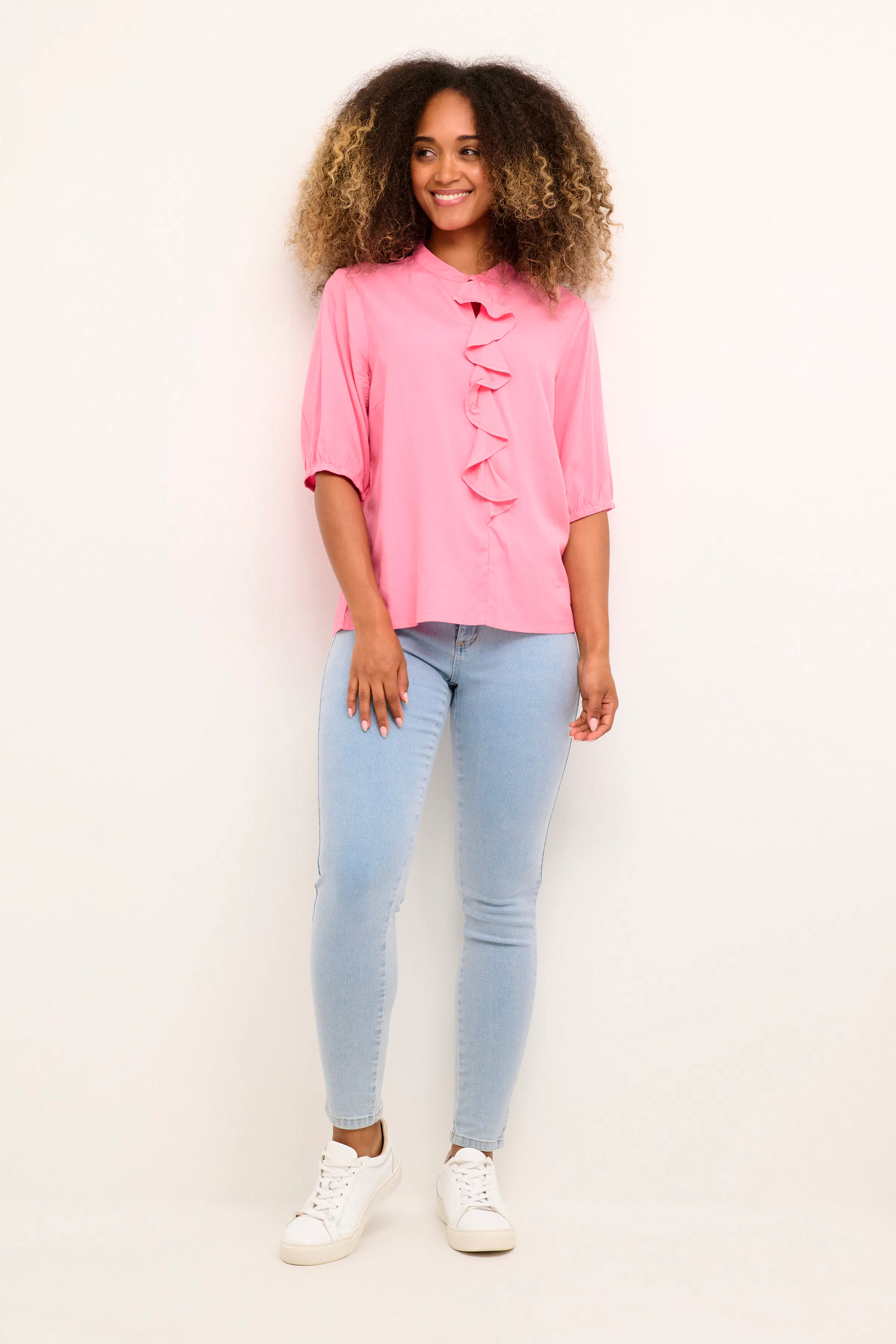 CRSusannah Blouse LOOKBOOK FRONT 10611293-151915