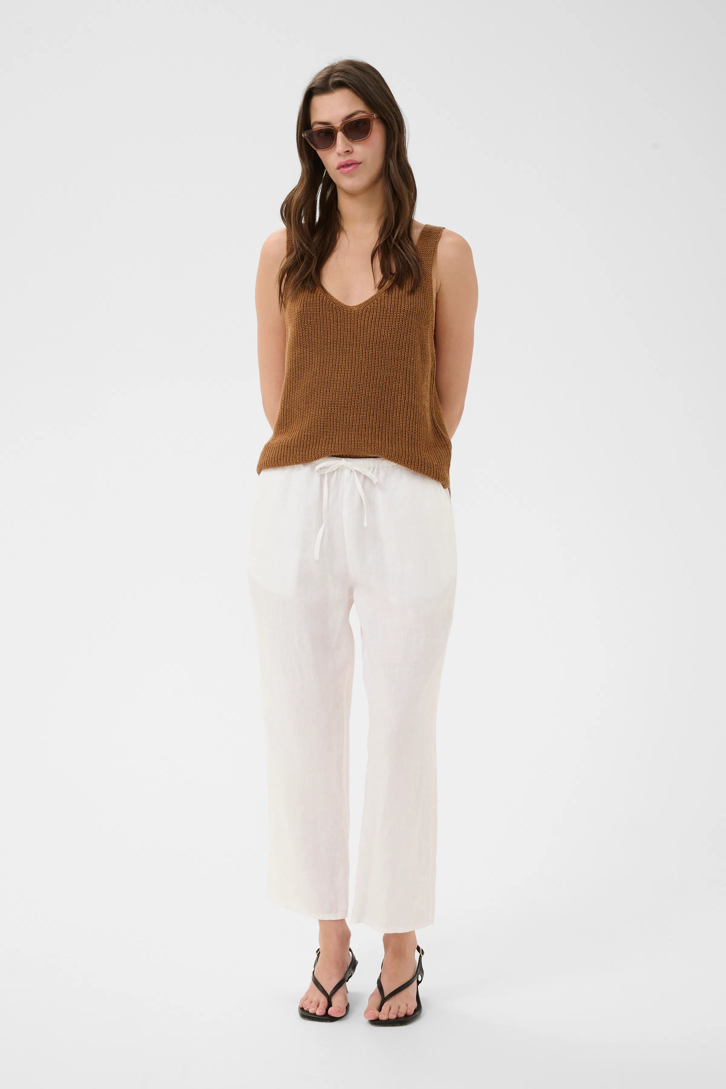 RebeccaPW Top LOOKBOOK FRONT 30309685-171142