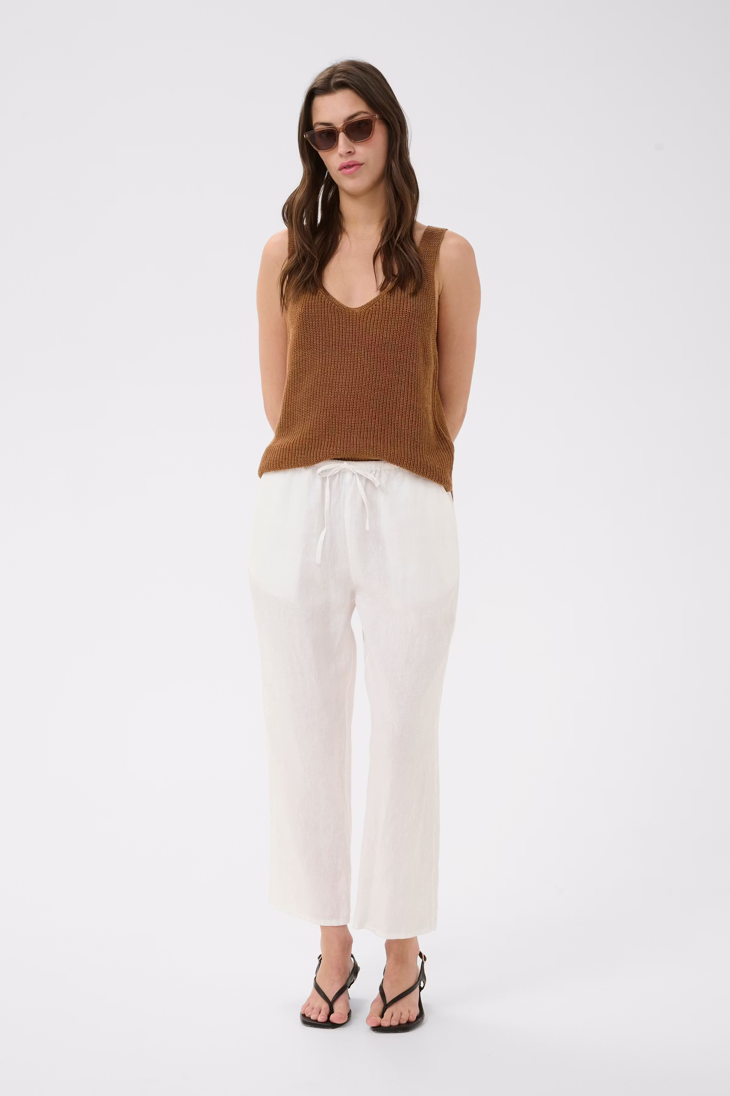 RebeccaPW Top LOOKBOOK FRONT 30309685-171142