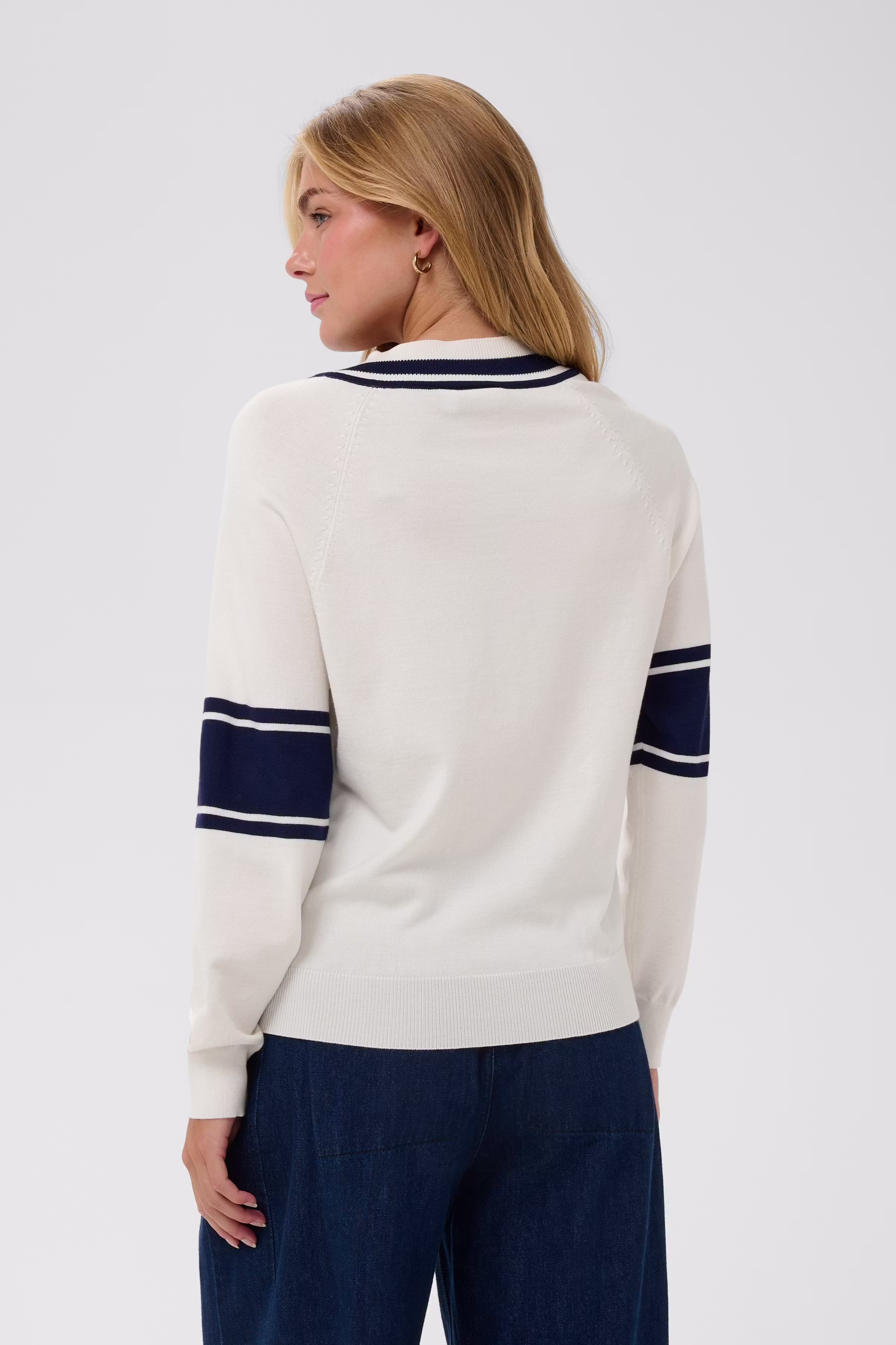 MilissaSZ Pullover LOOKBOOK BACK 30514679-110601